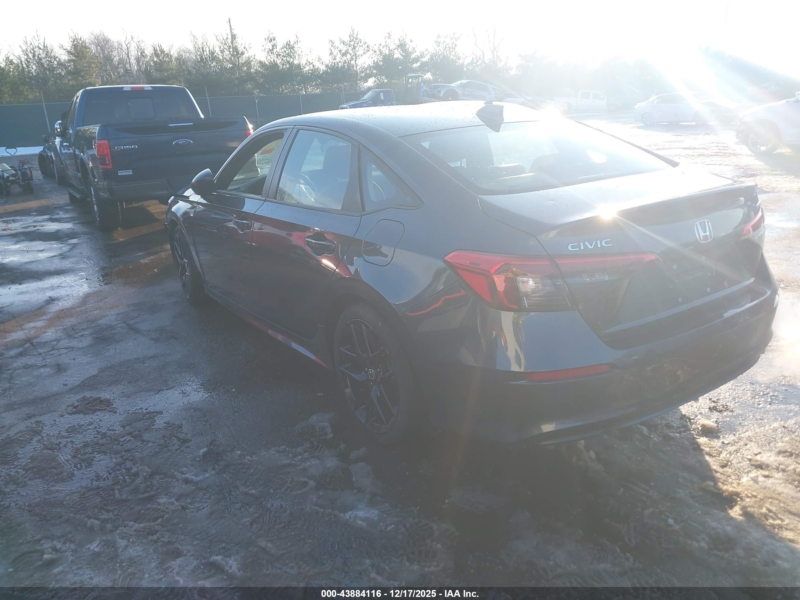 HONDA CIVIC image 3