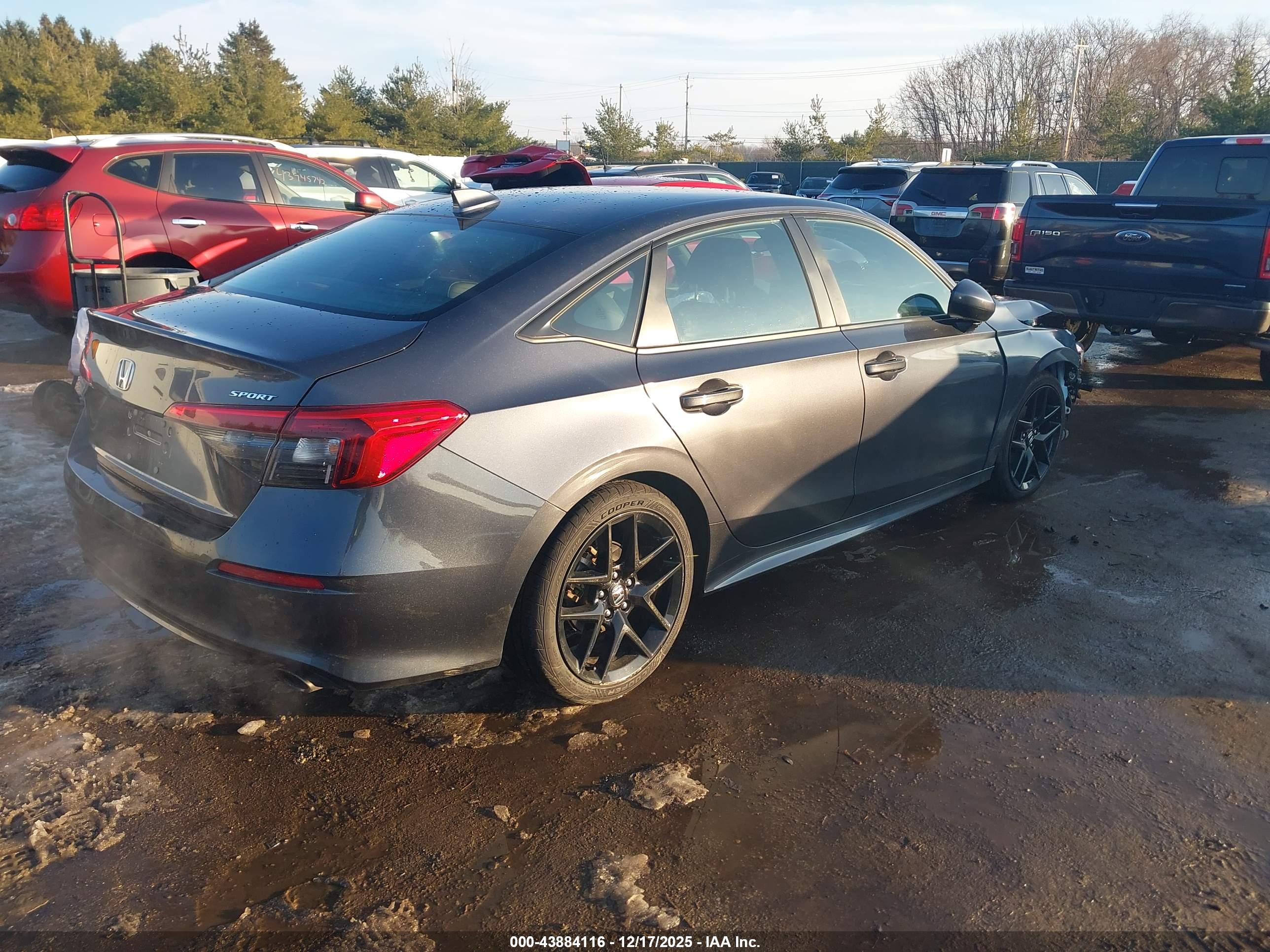 HONDA CIVIC image 4