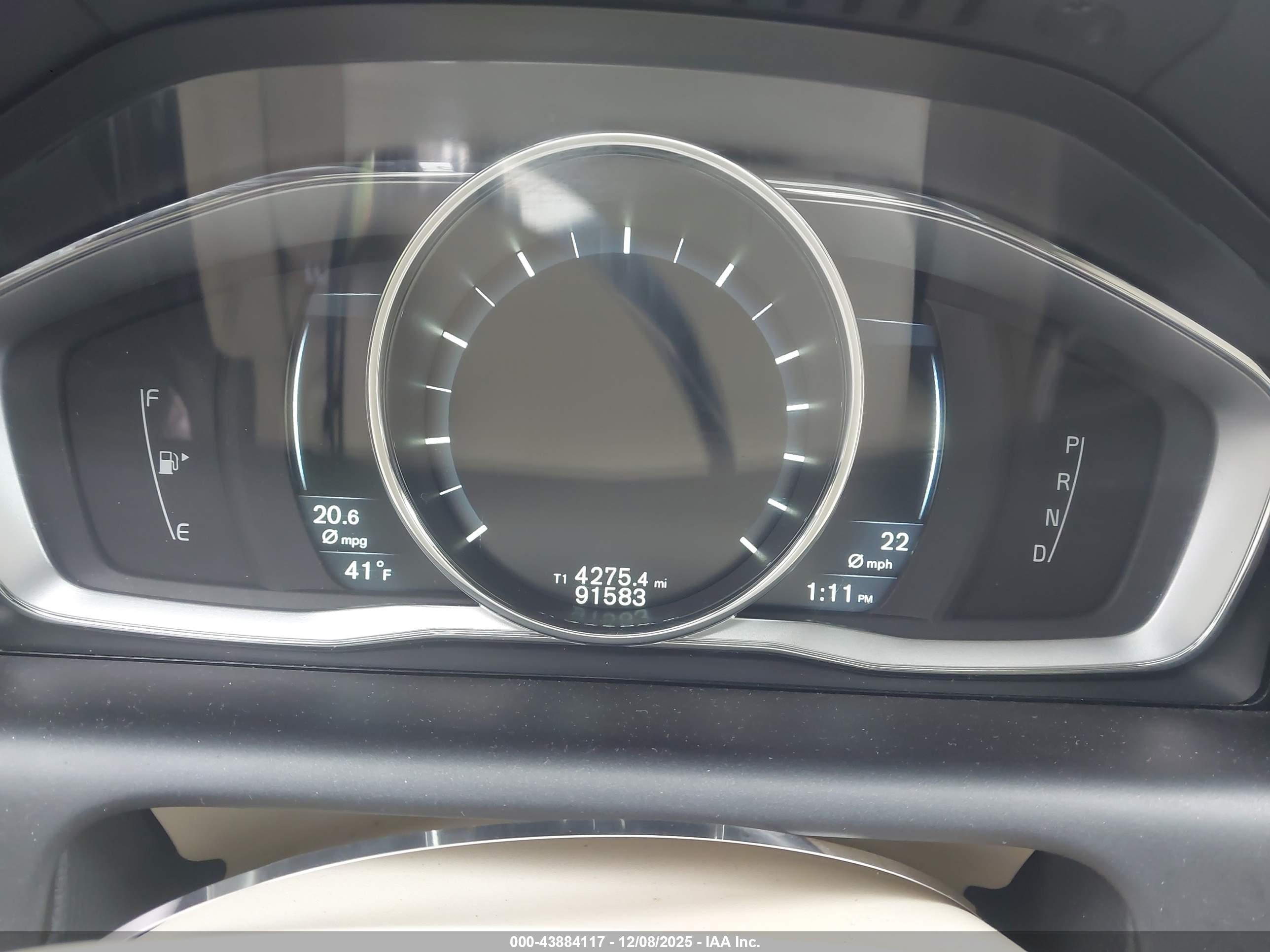 VOLVO XC60 image 7