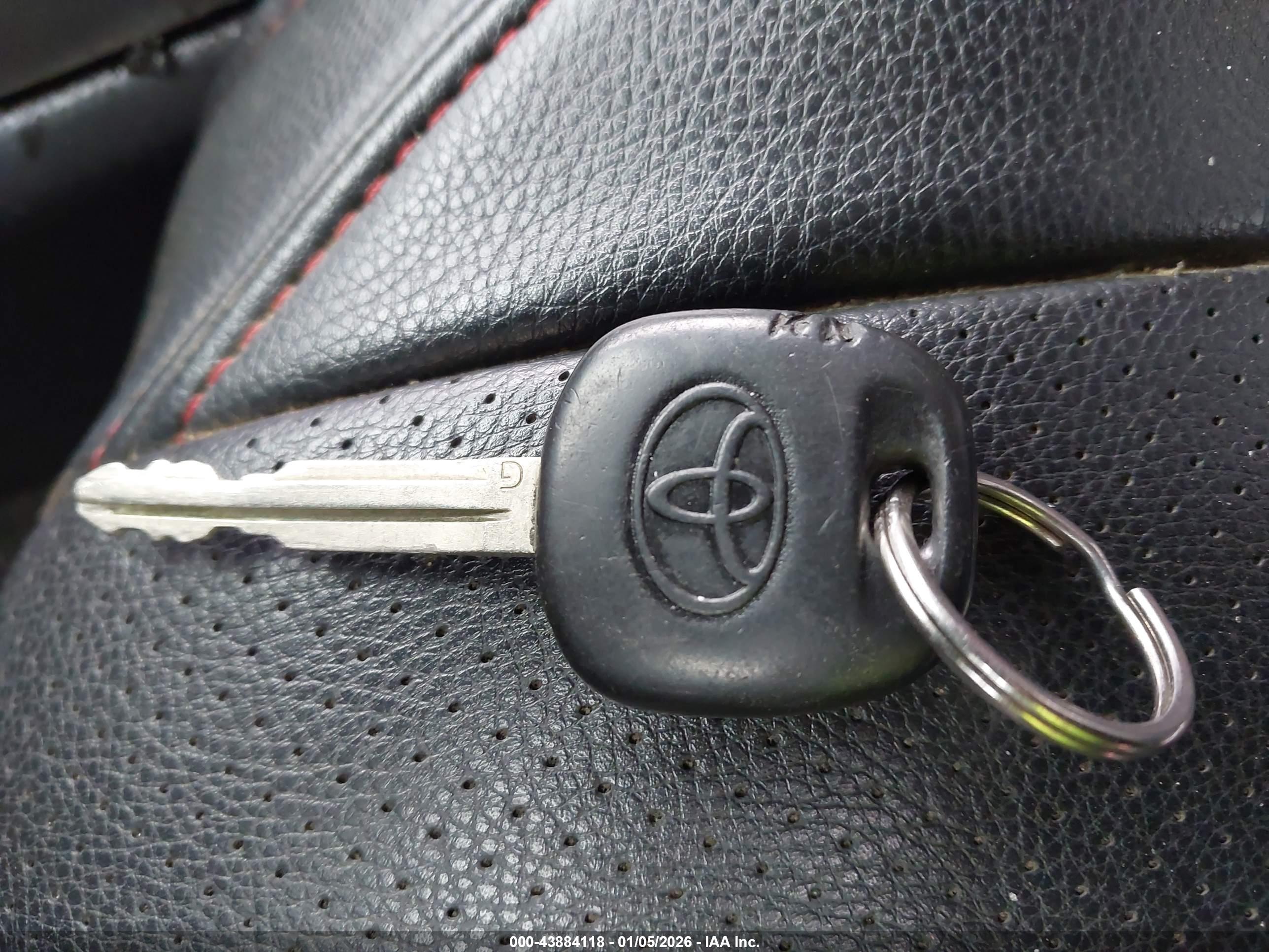 TOYOTA TACOMA image 11