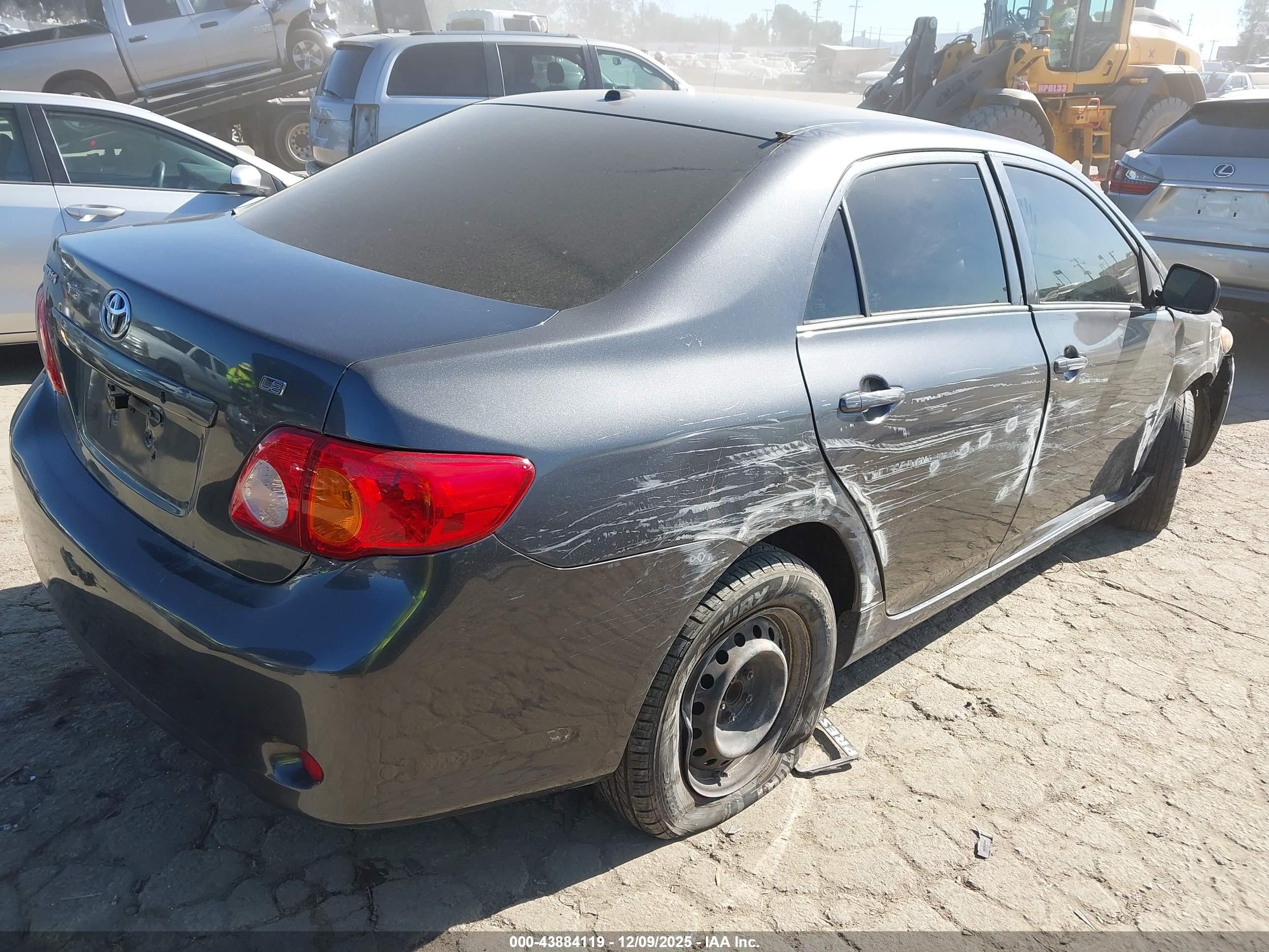 TOYOTA COROLLA image 4