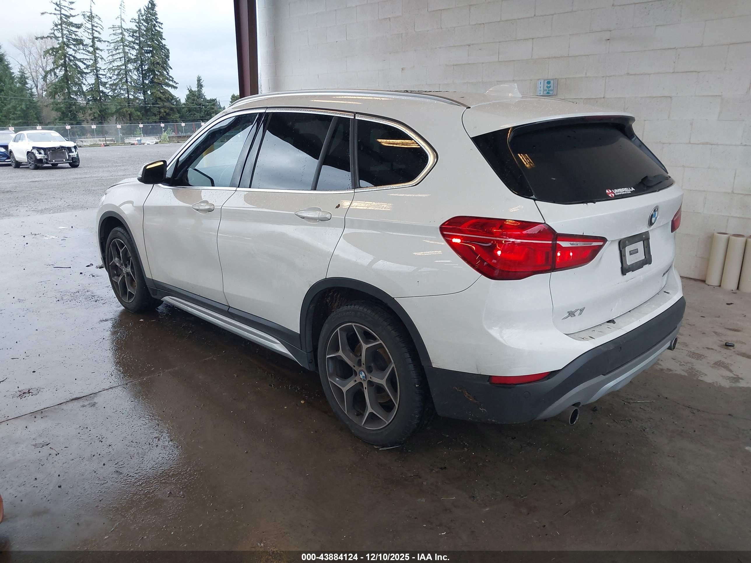 BMW X1 image 3