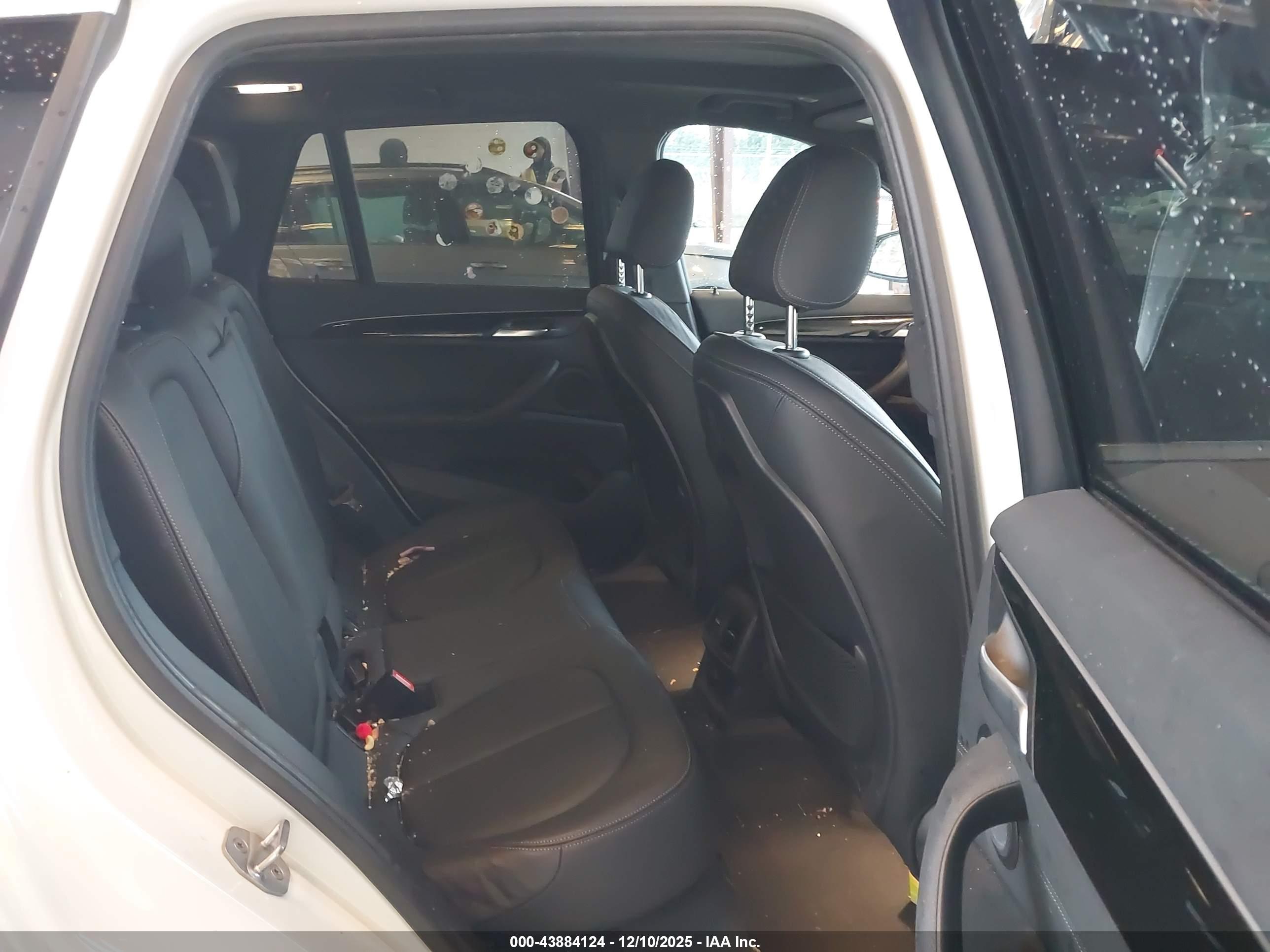 BMW X1 image 8