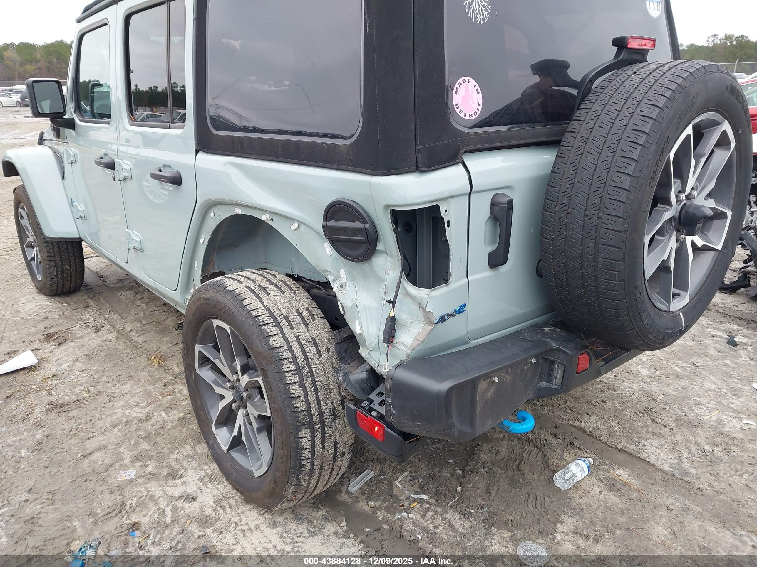 JEEP WRANGLER image 6