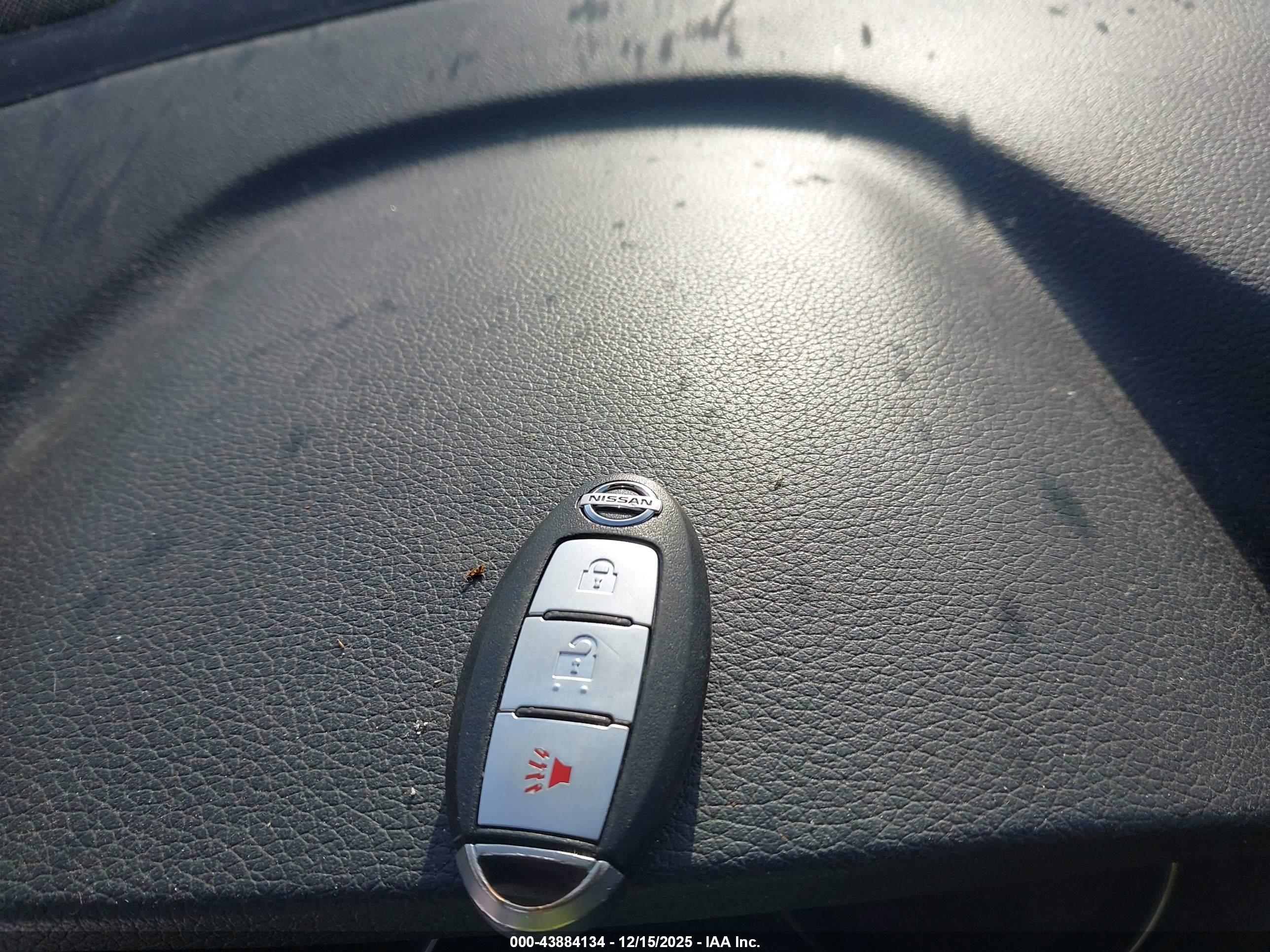 NISSAN ROGUE image 11