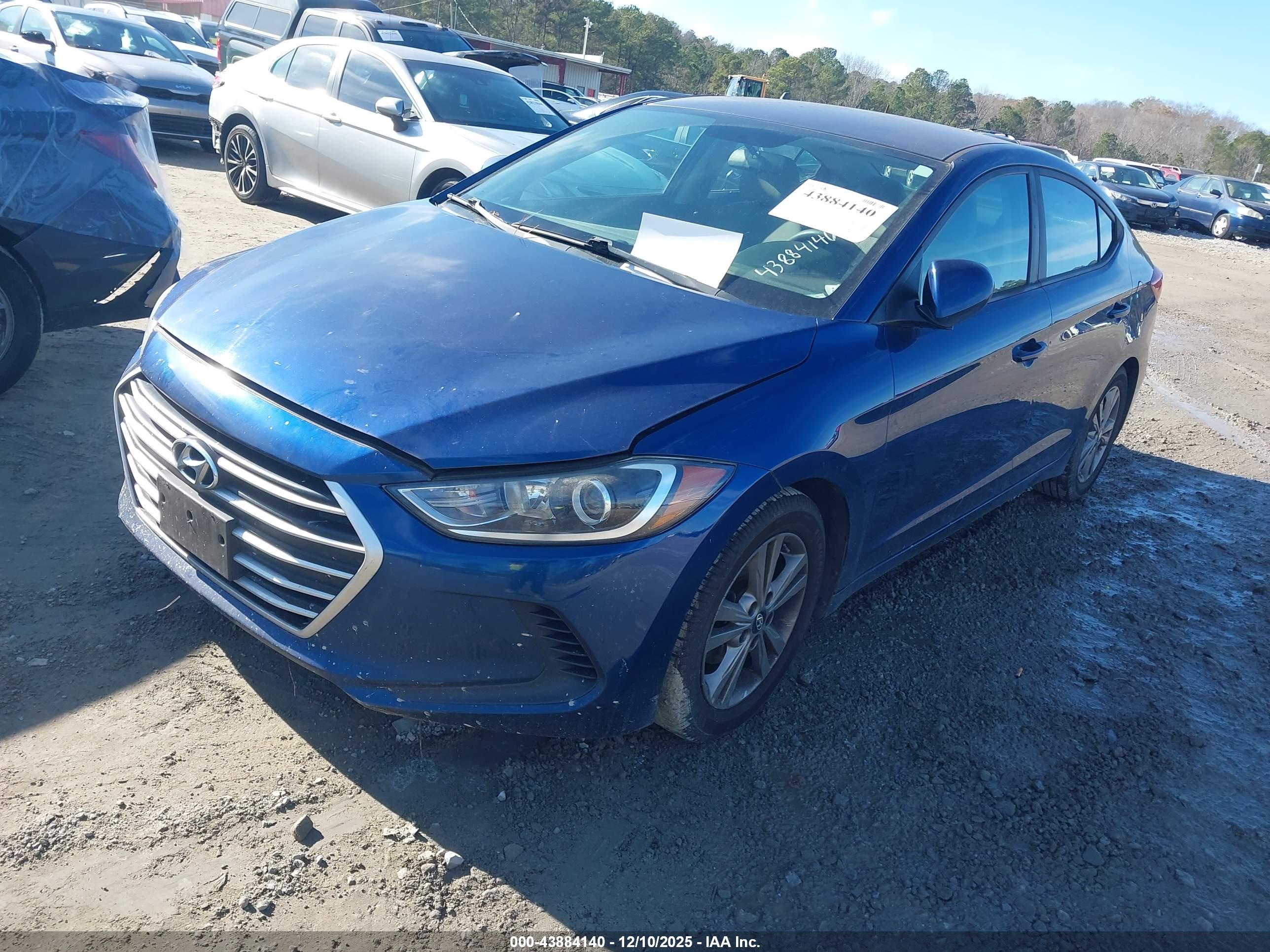 HYUNDAI ELANTRA image 2