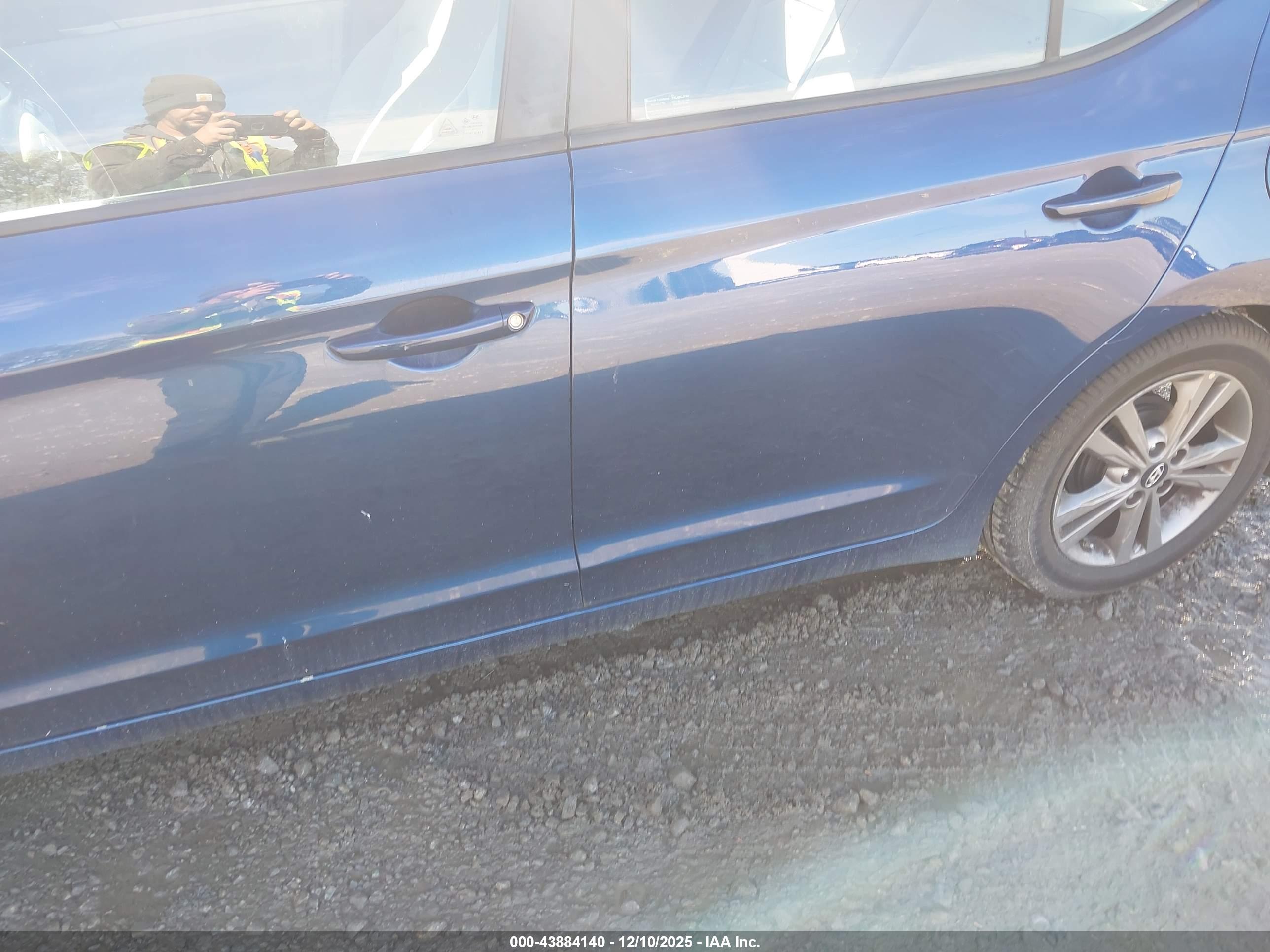 HYUNDAI ELANTRA image 6
