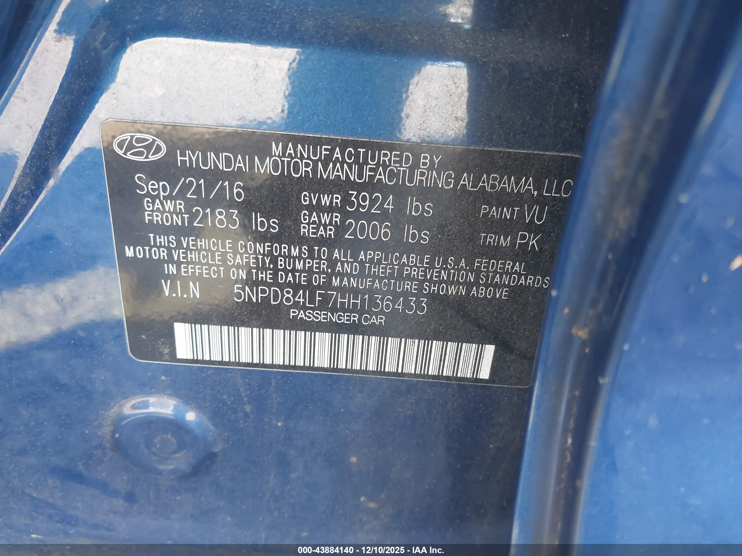 HYUNDAI ELANTRA image 9