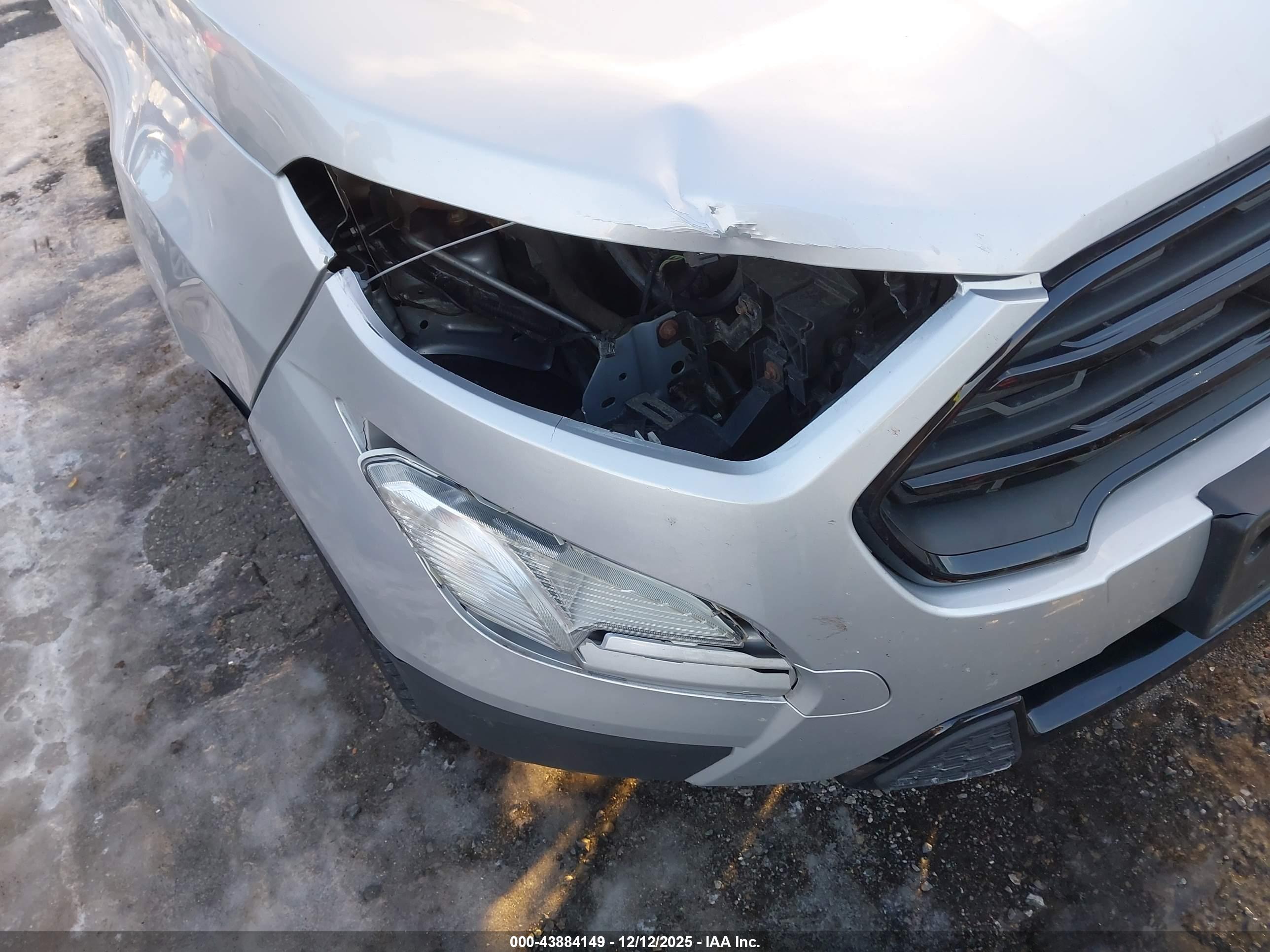 FORD ECOSPORT image 6