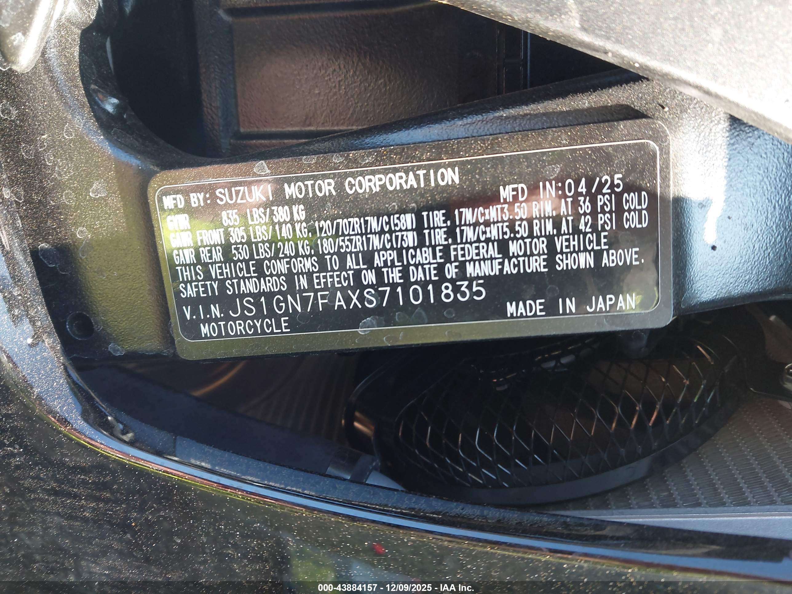 SUZUKI GSX-R600 image 10