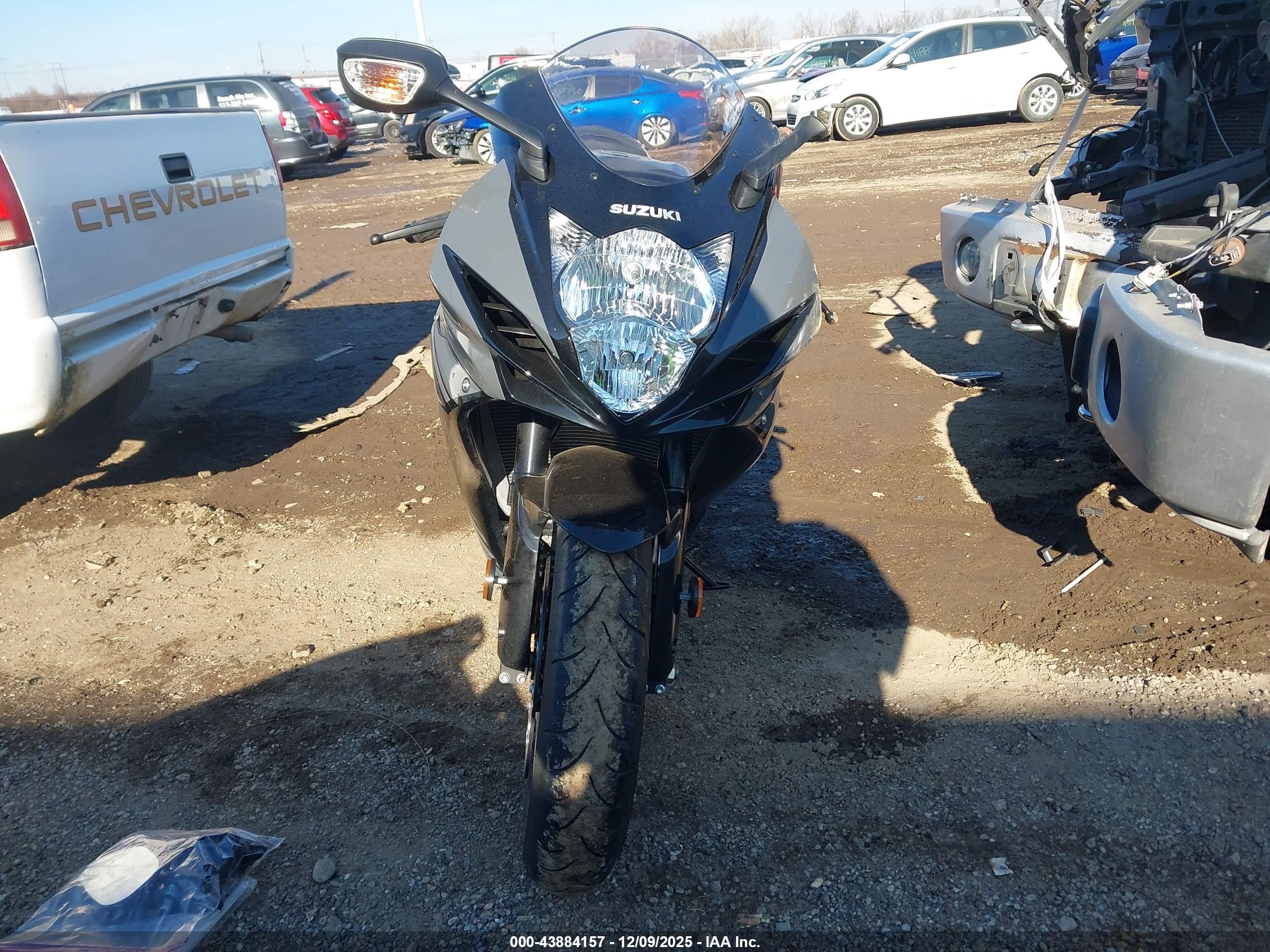 SUZUKI GSX-R600 image 5