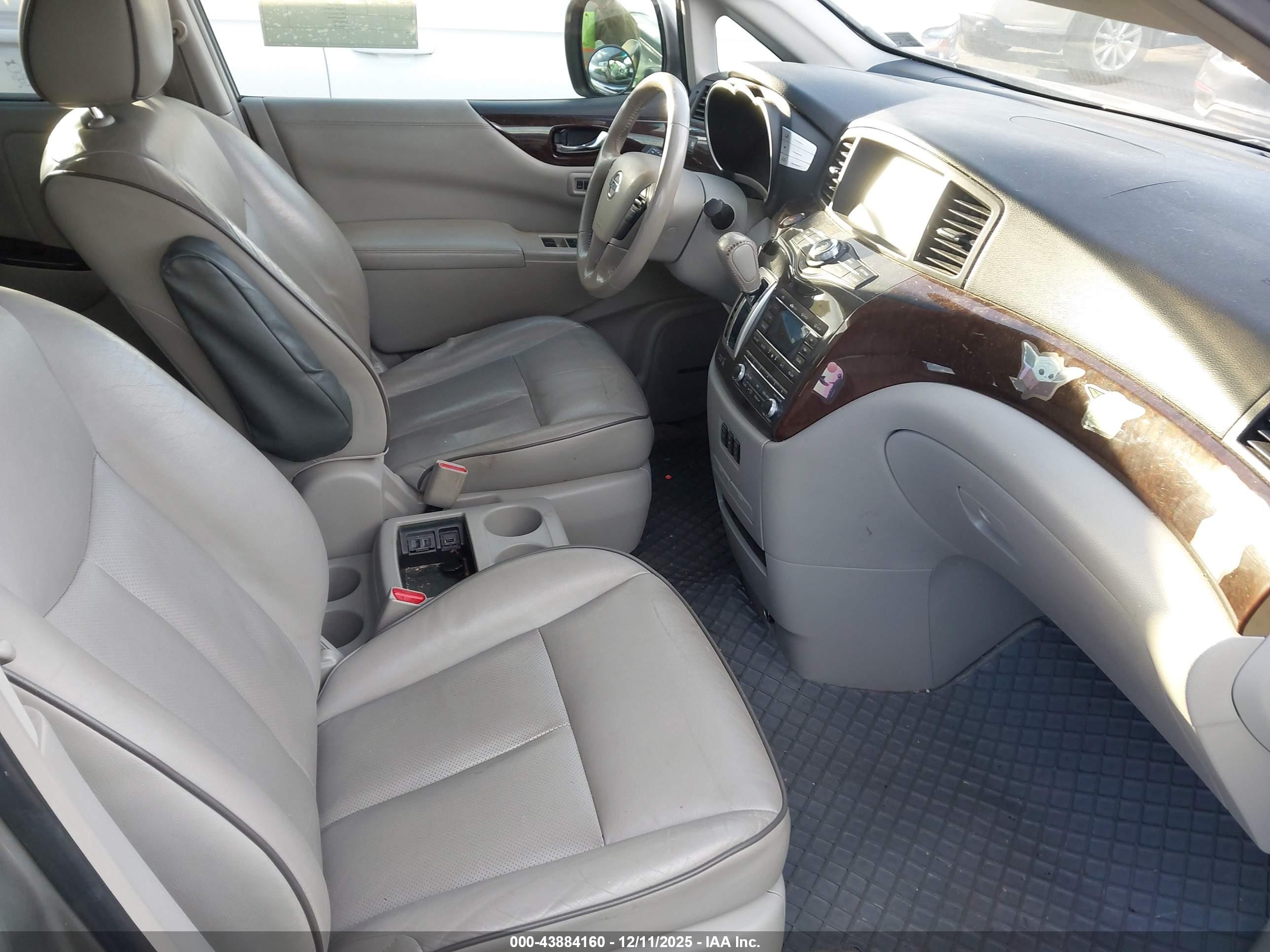 NISSAN QUEST image 5