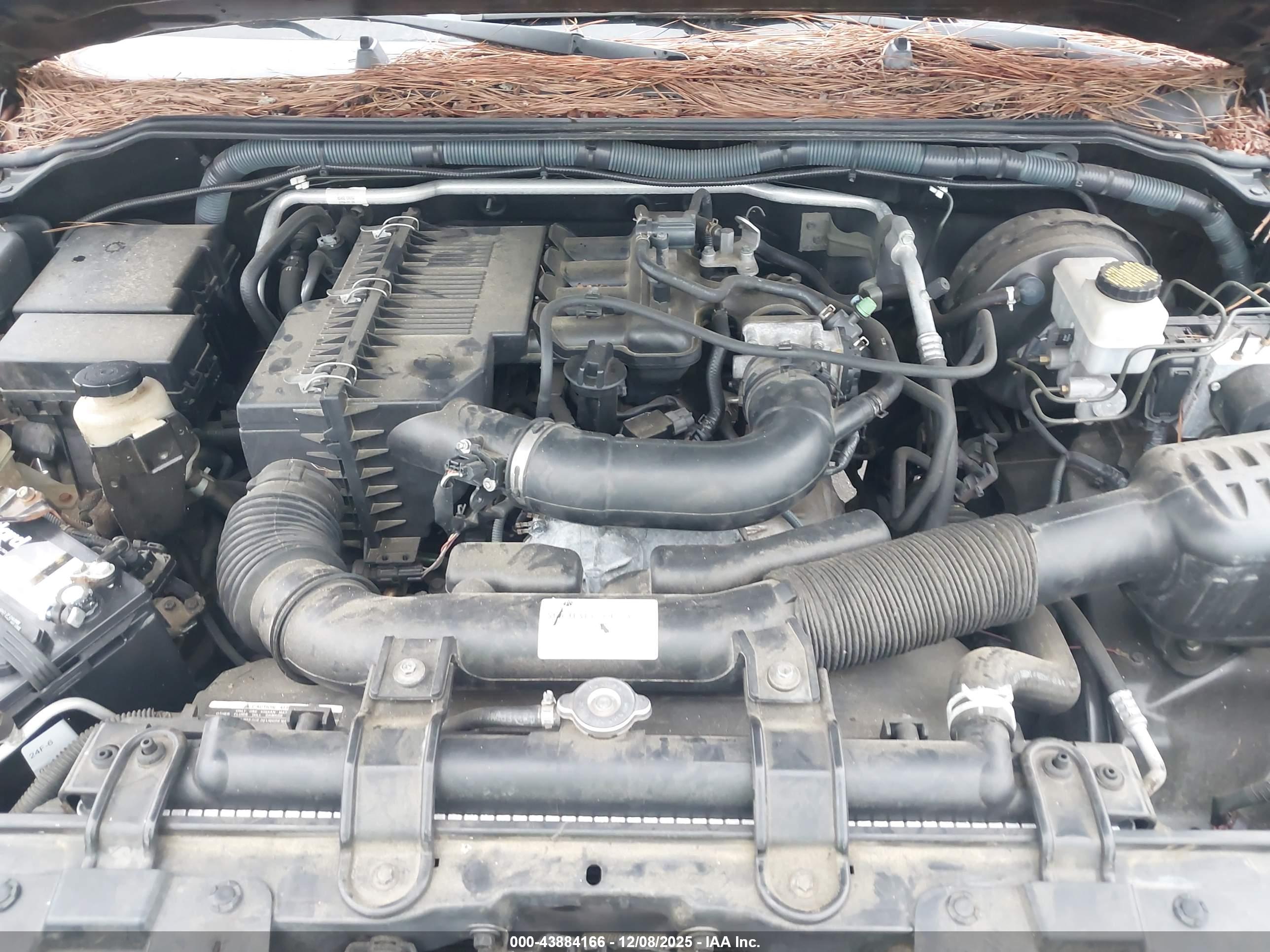 NISSAN FRONTIER image 10