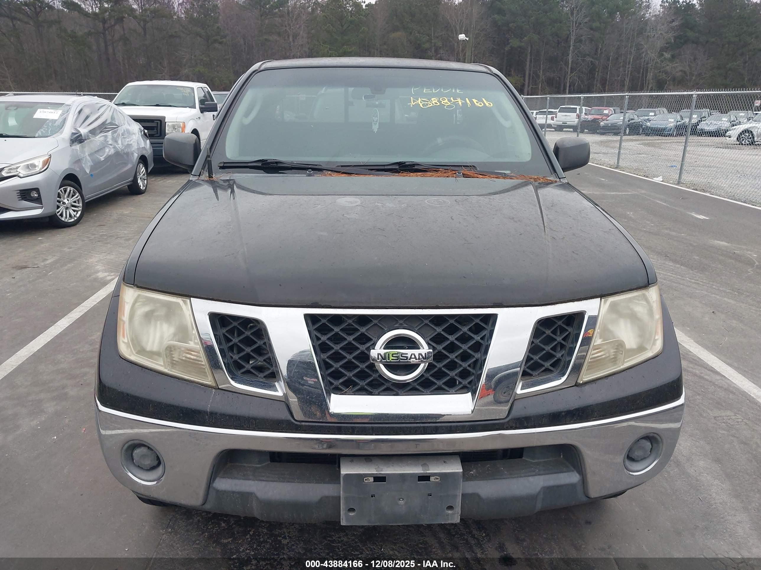 NISSAN FRONTIER image 6