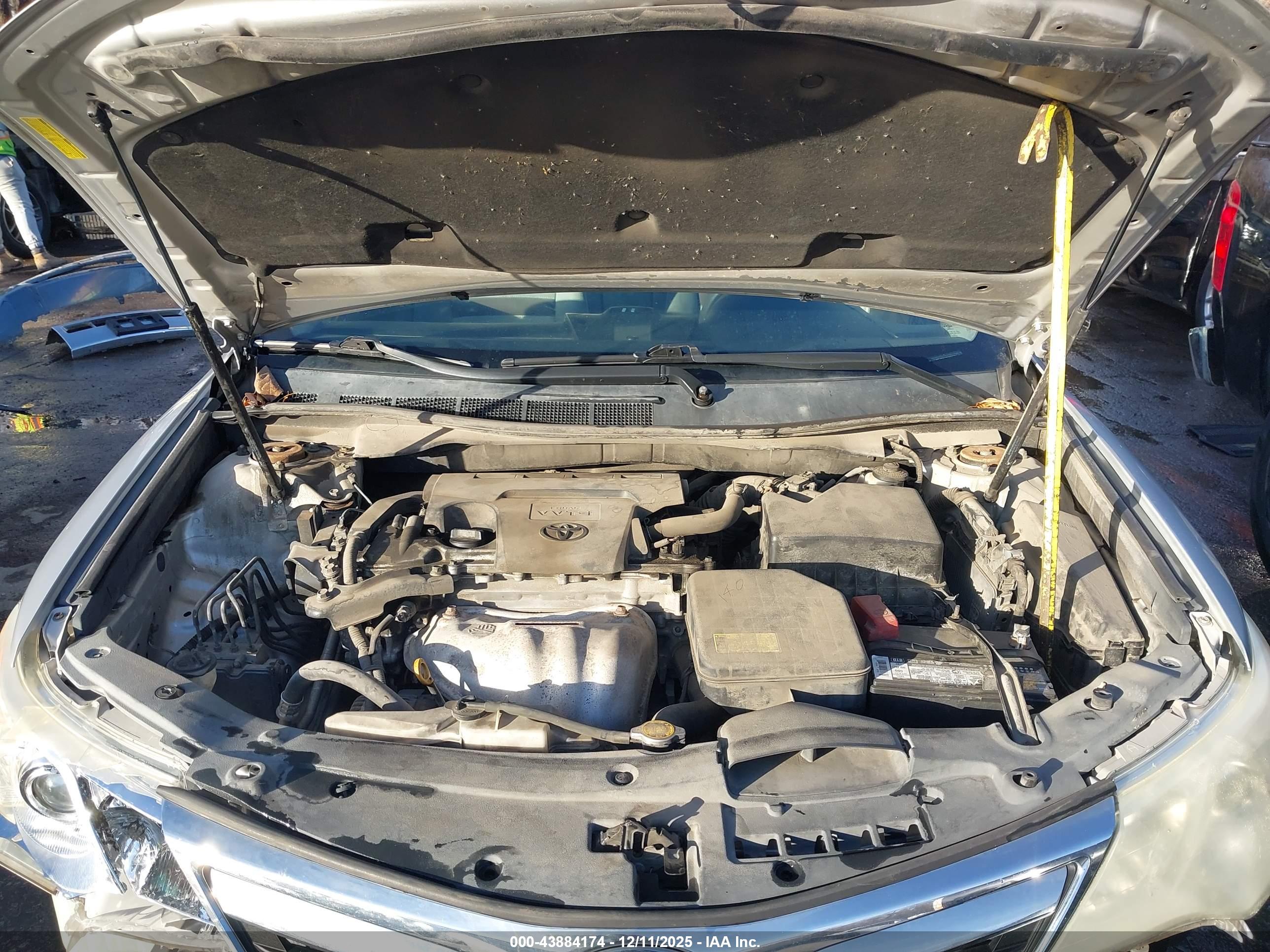 TOYOTA CAMRY image 10