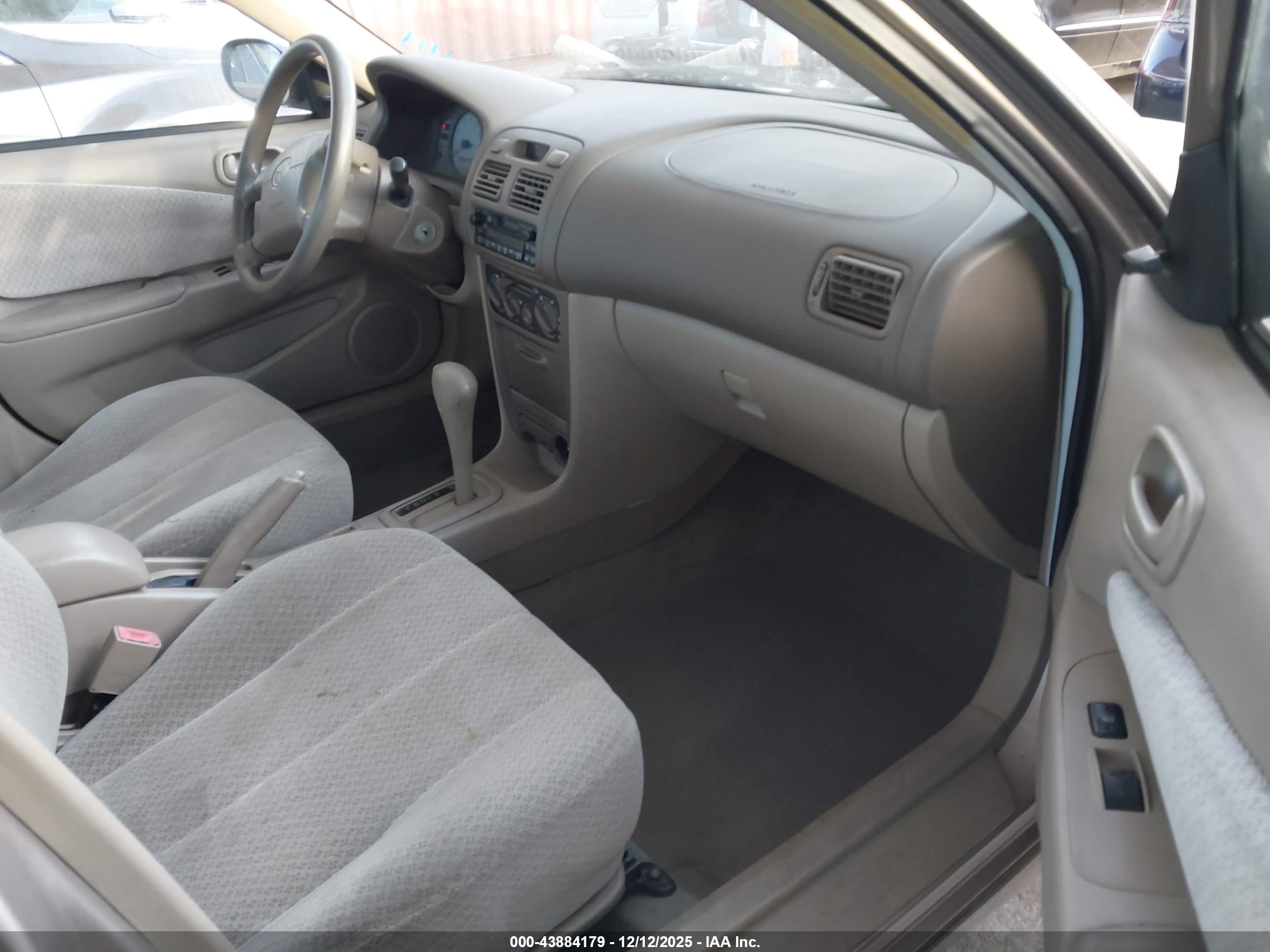 TOYOTA COROLLA image 5