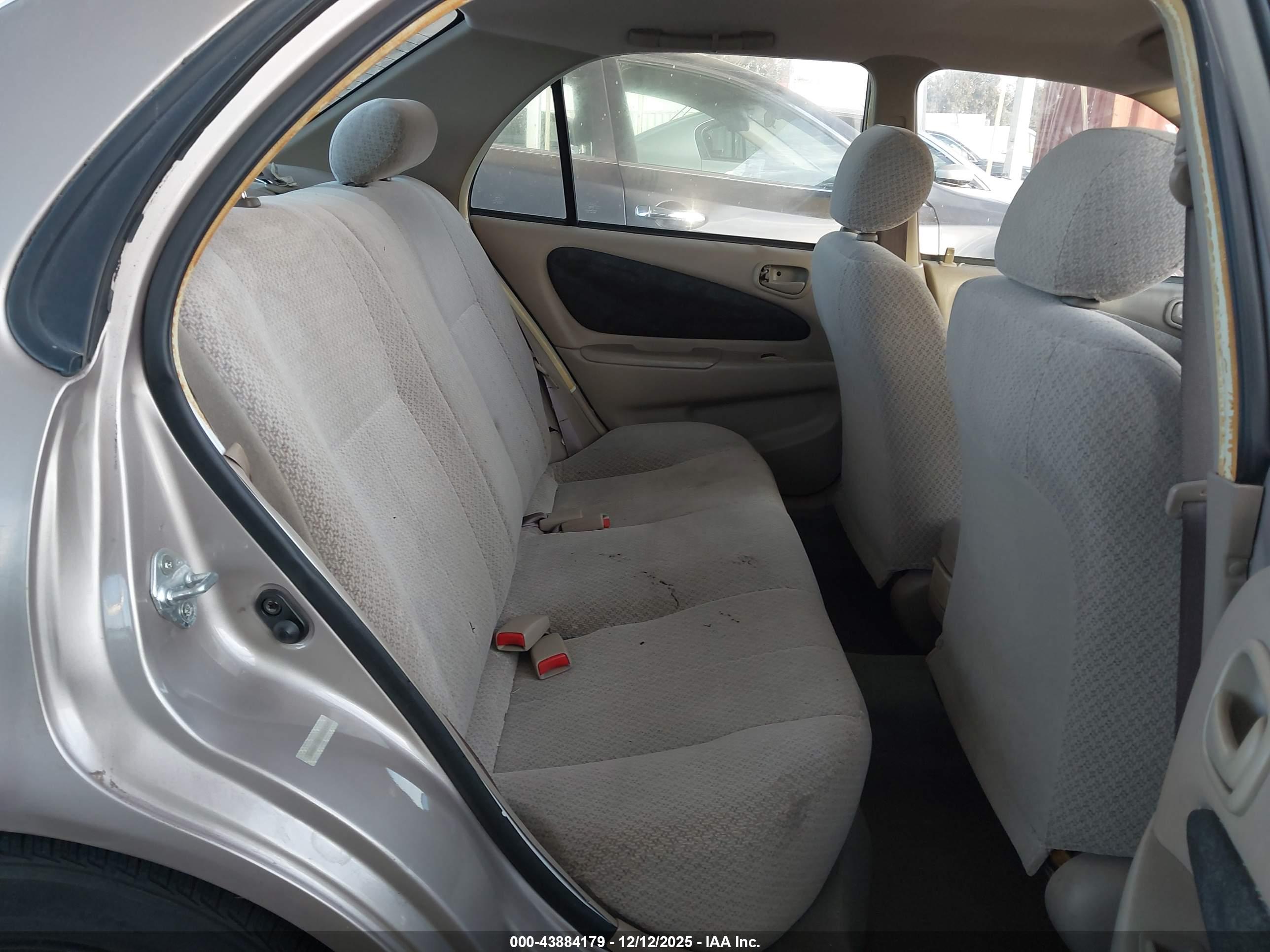 TOYOTA COROLLA image 8