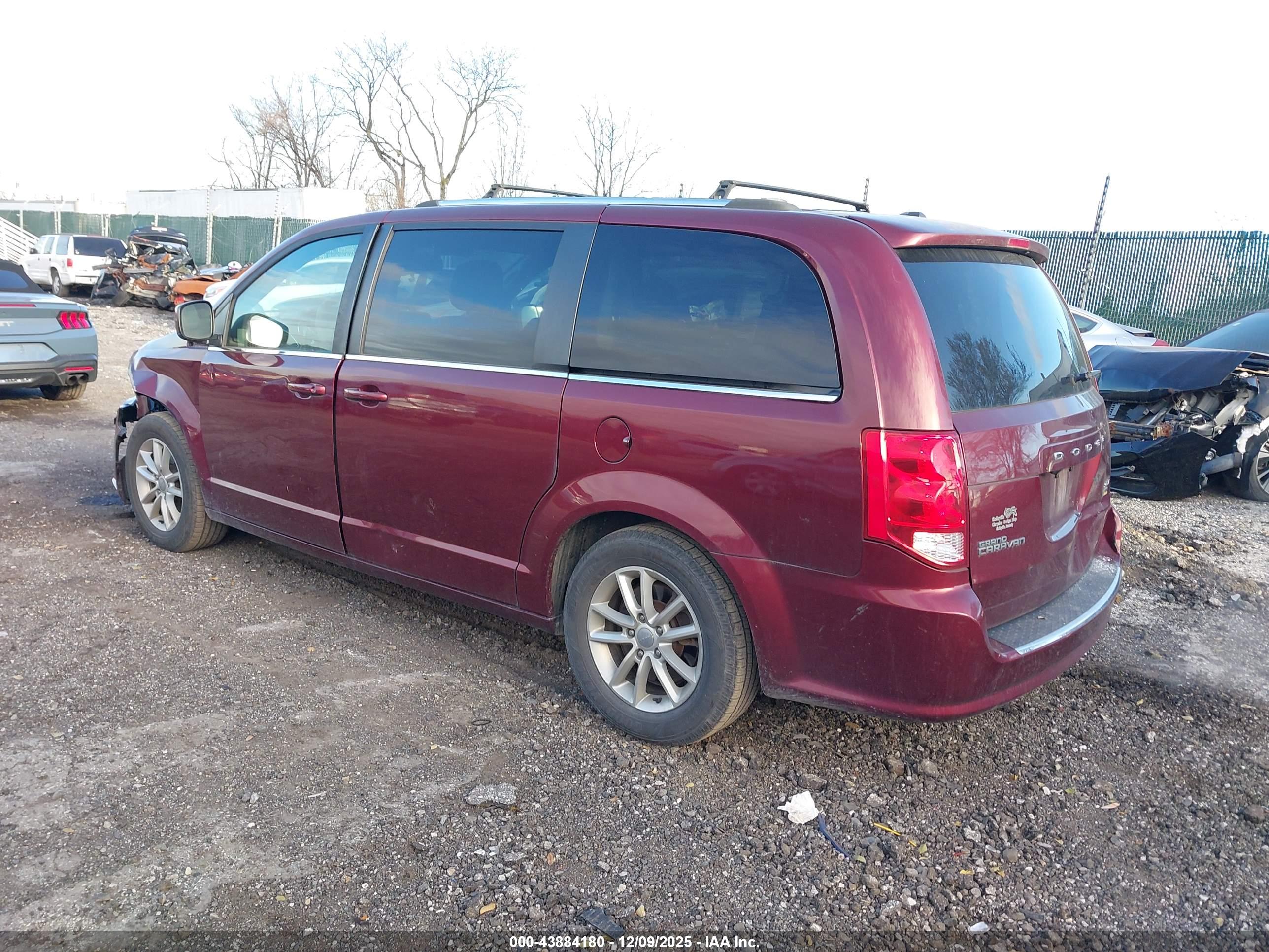 DODGE GRAND image 3