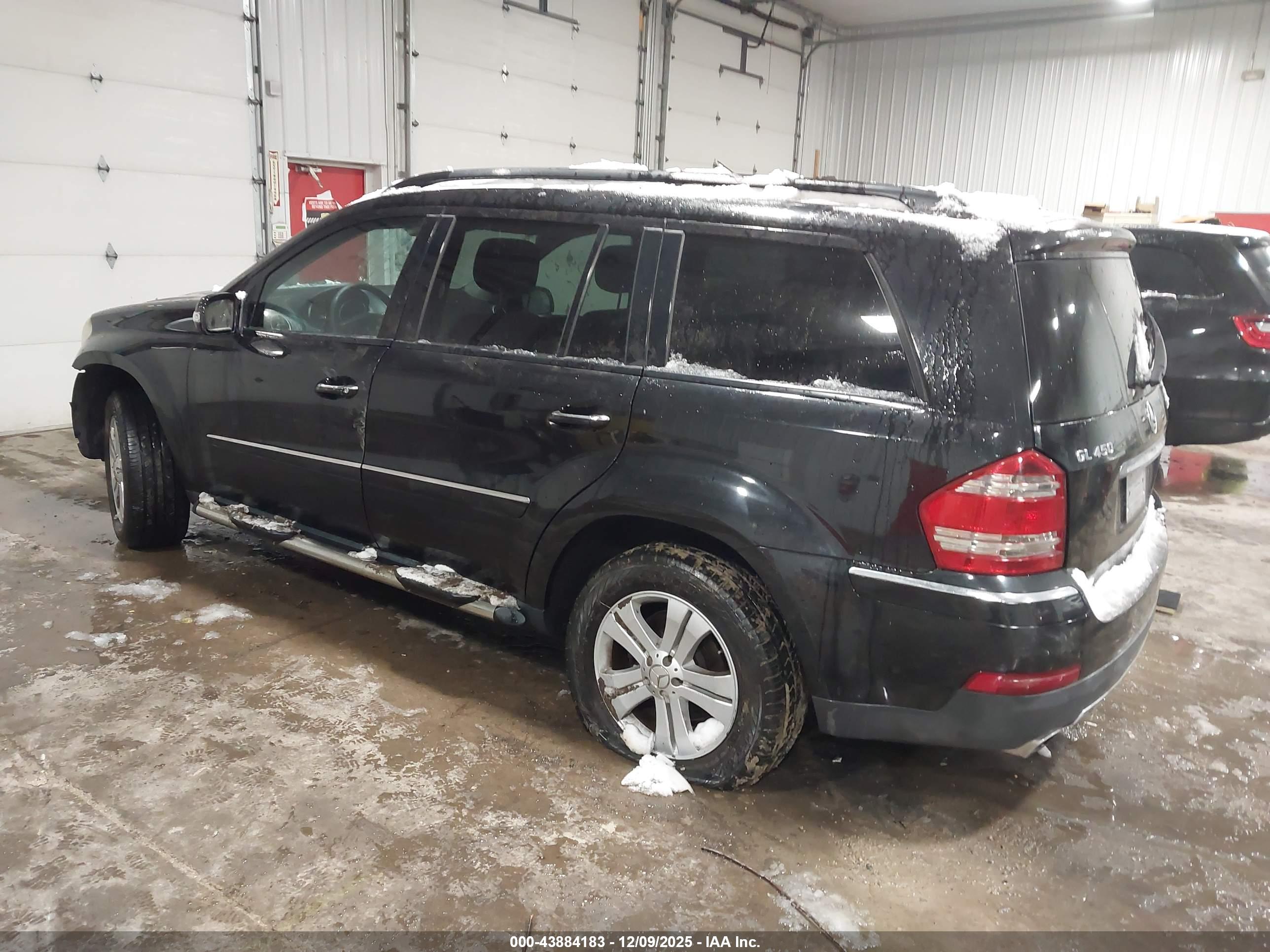MERCEDES-BENZ GL image 3