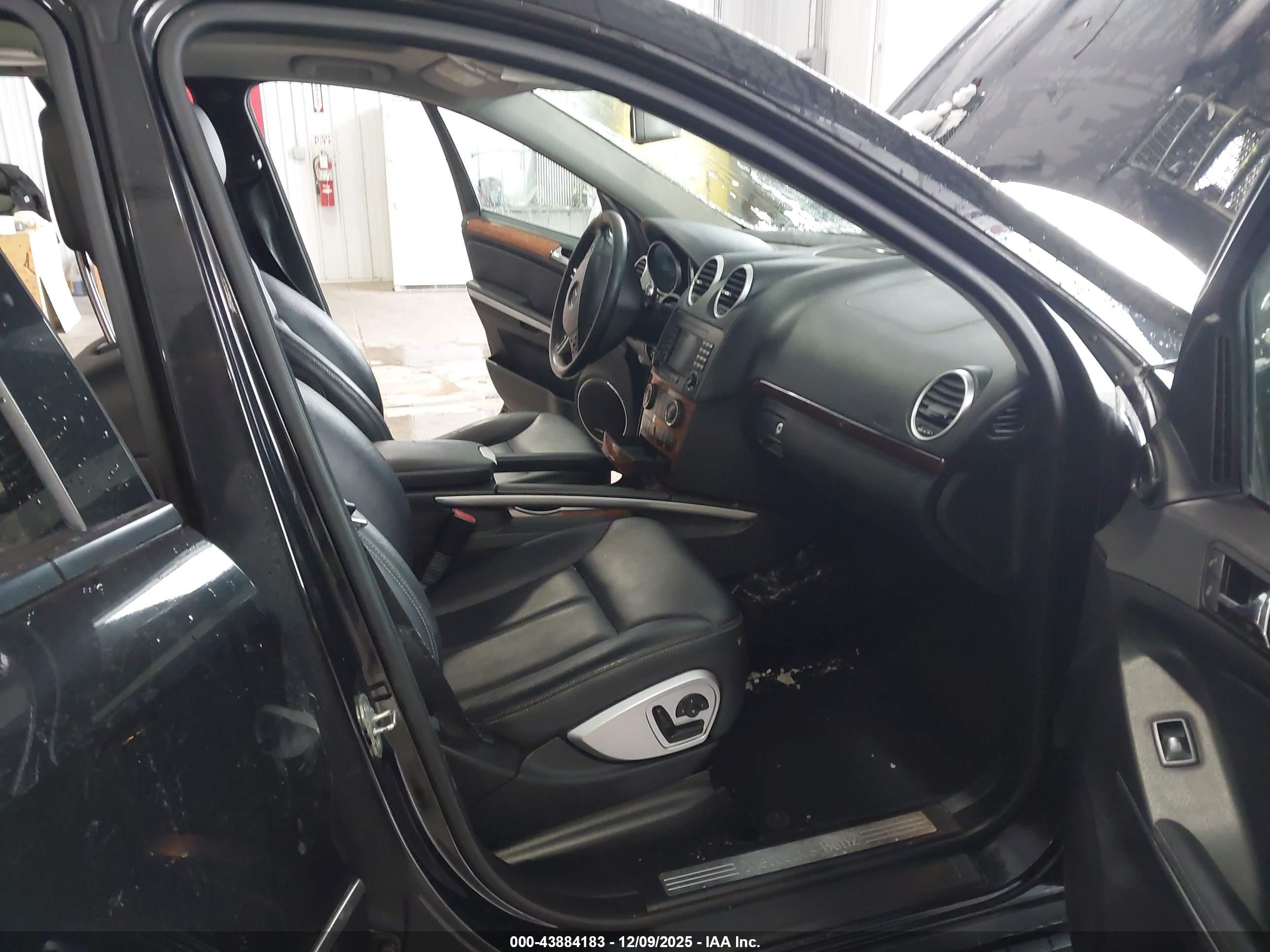MERCEDES-BENZ GL image 5
