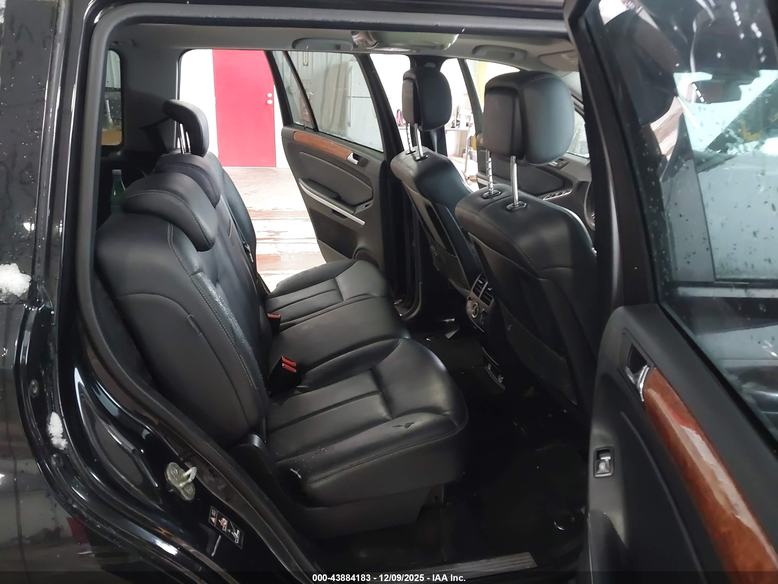 MERCEDES-BENZ GL image 8