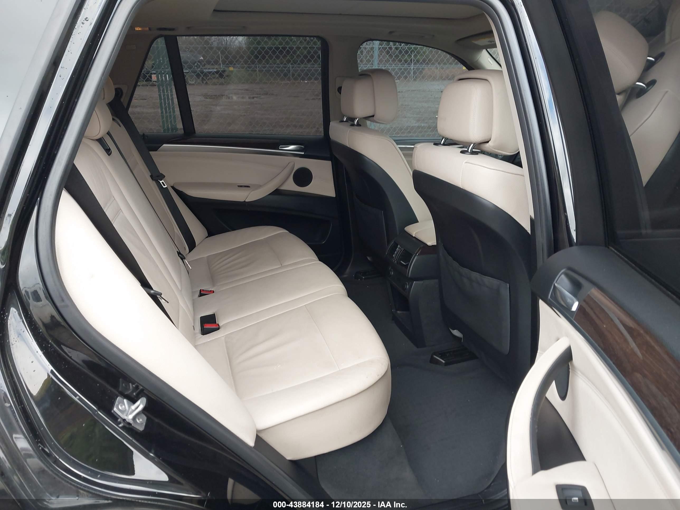 BMW X5 image 8