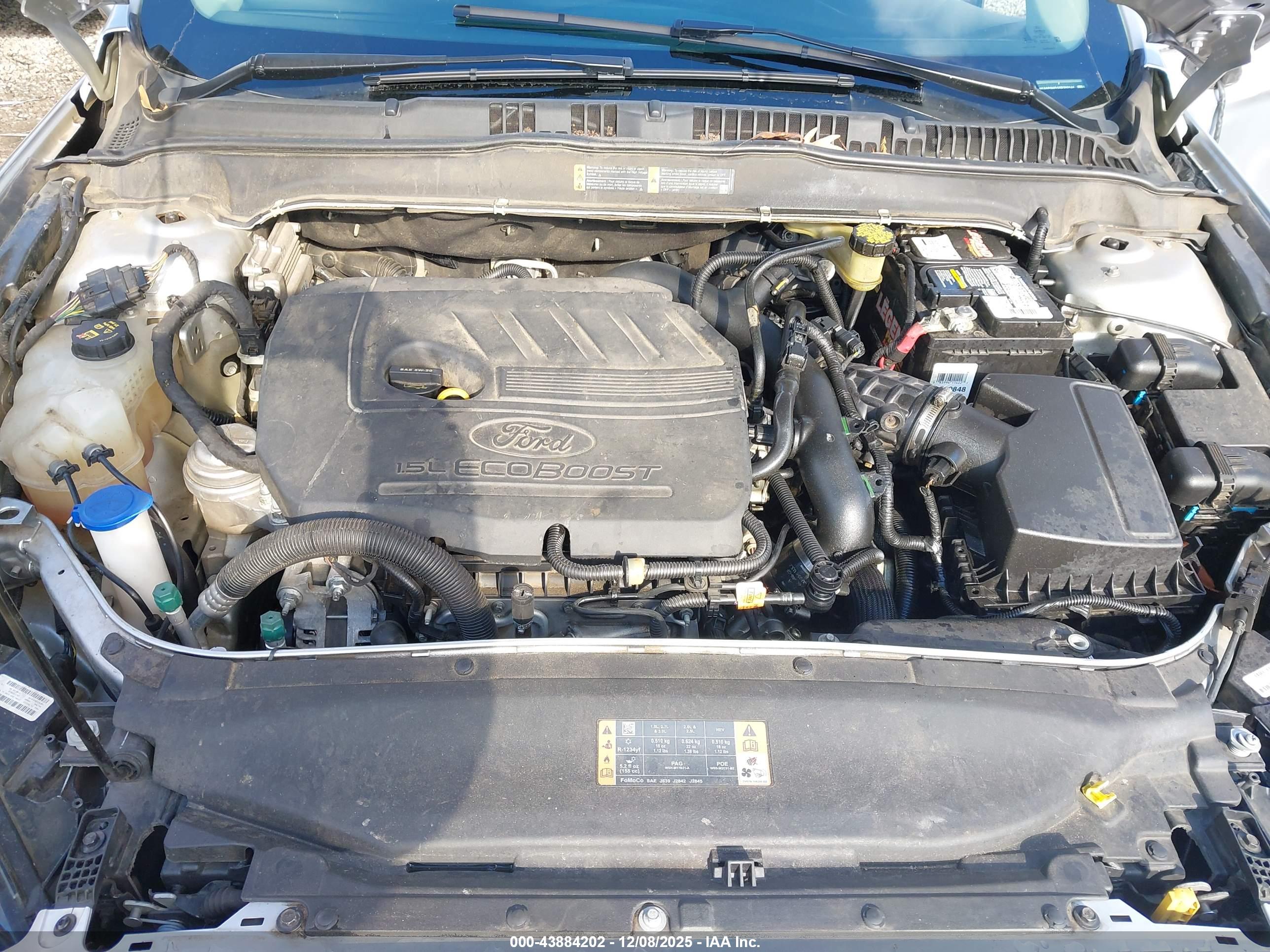 FORD FUSION image 10