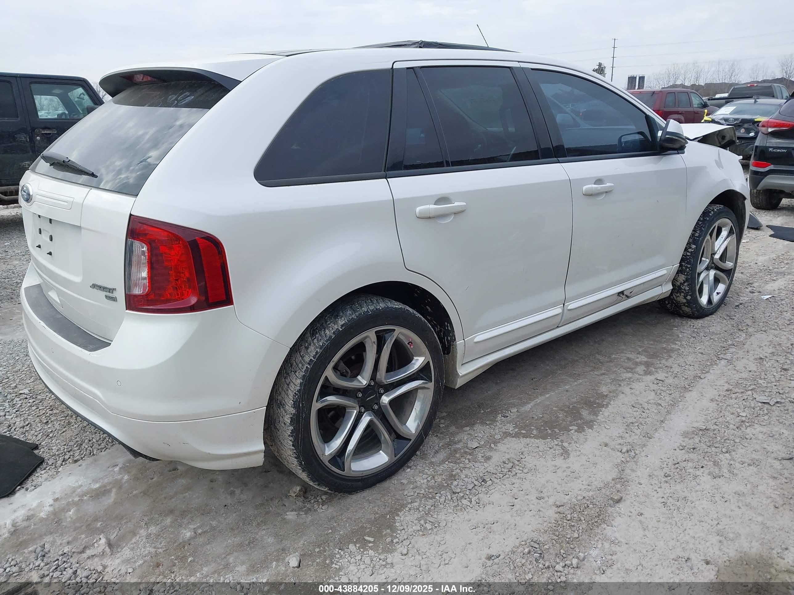 FORD EDGE image 4