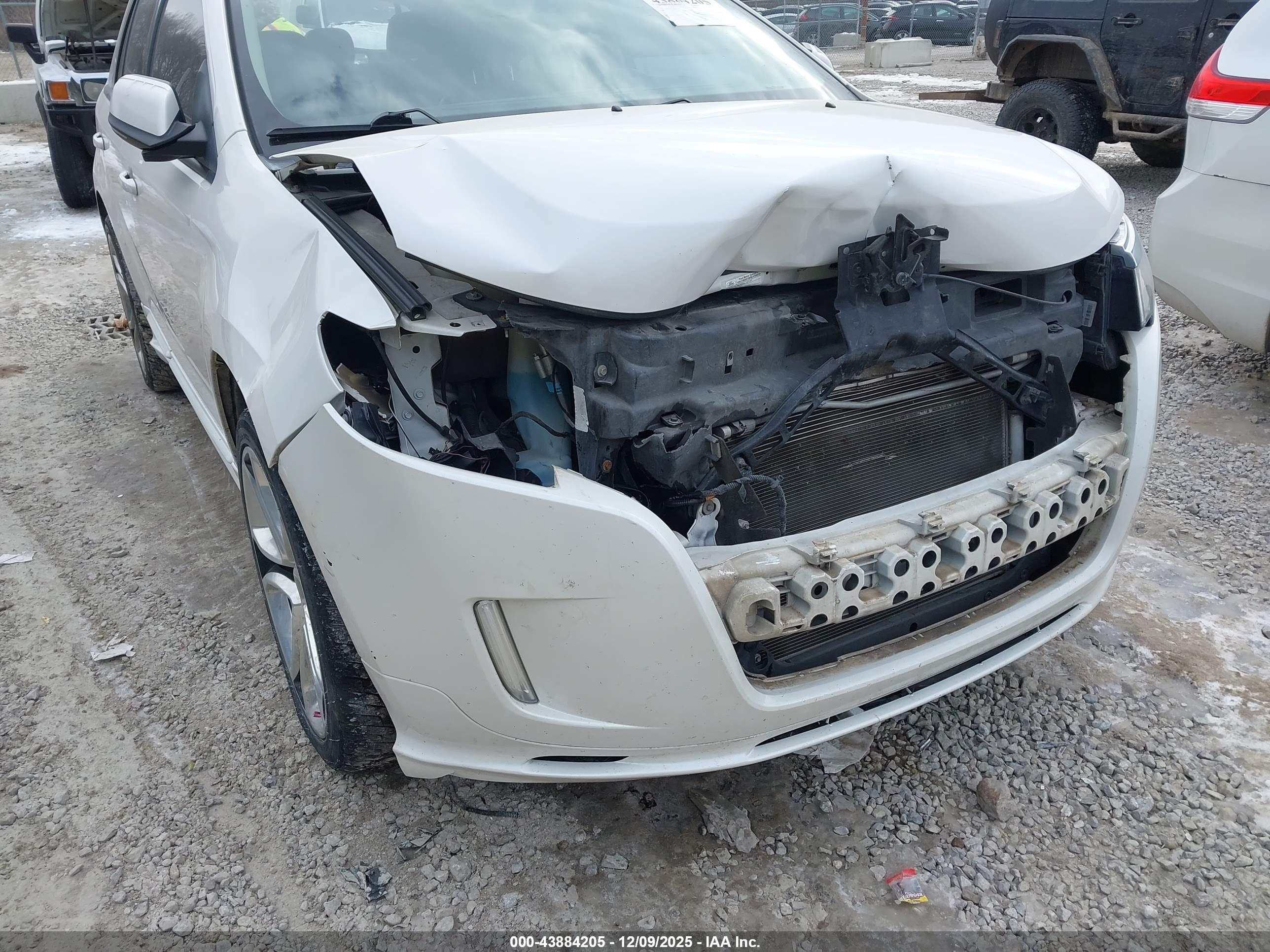 FORD EDGE image 6