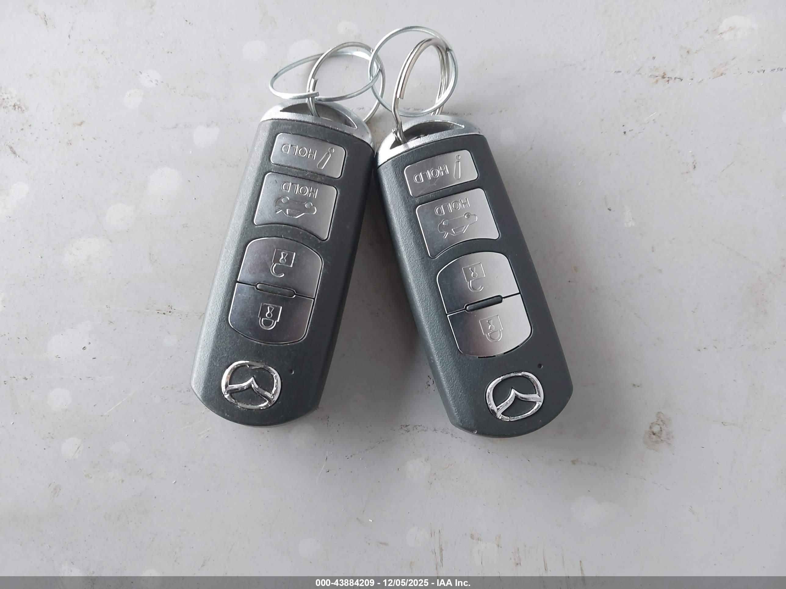 MAZDA MX-5 image 11