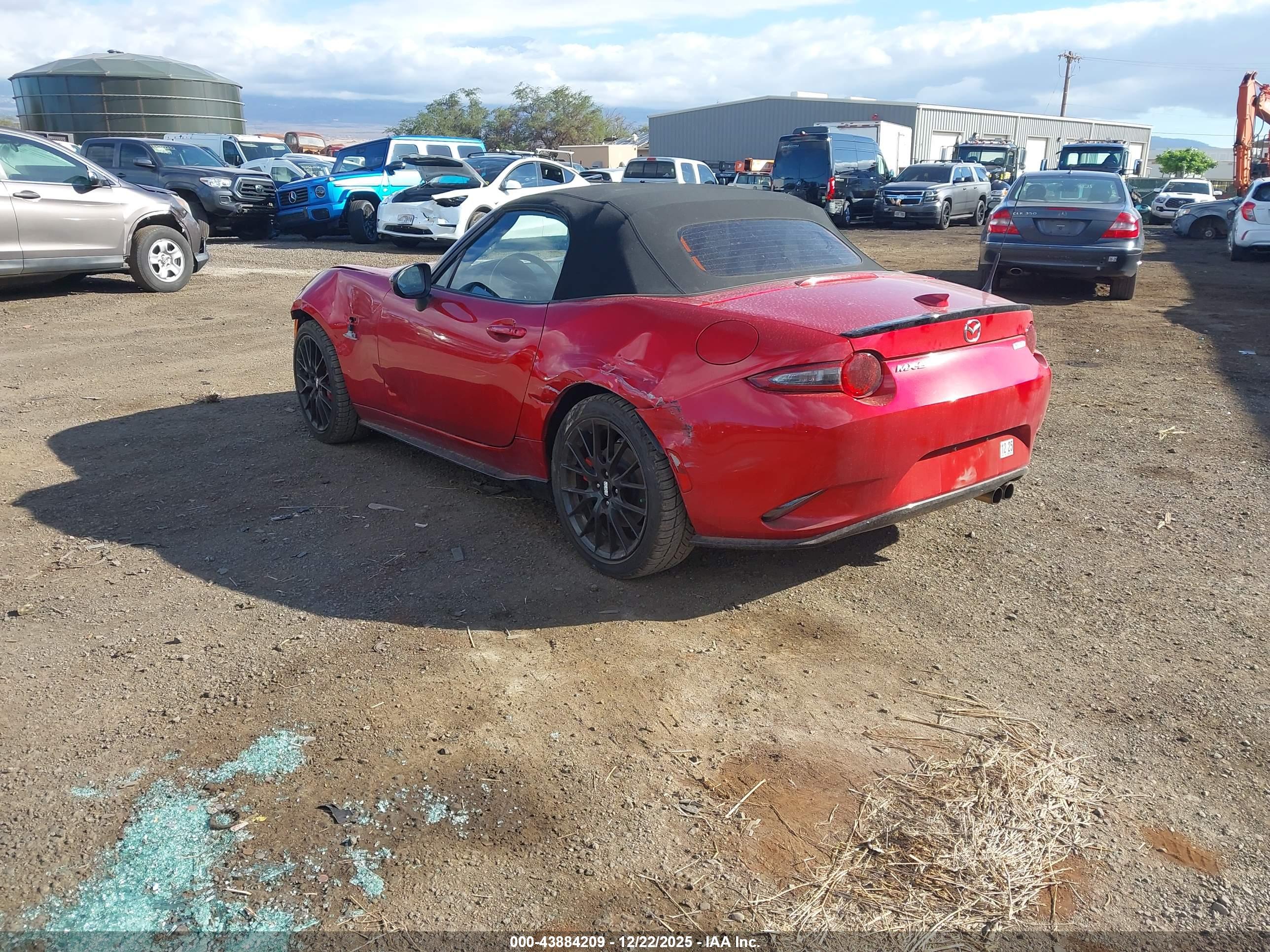 MAZDA MX-5 image 3
