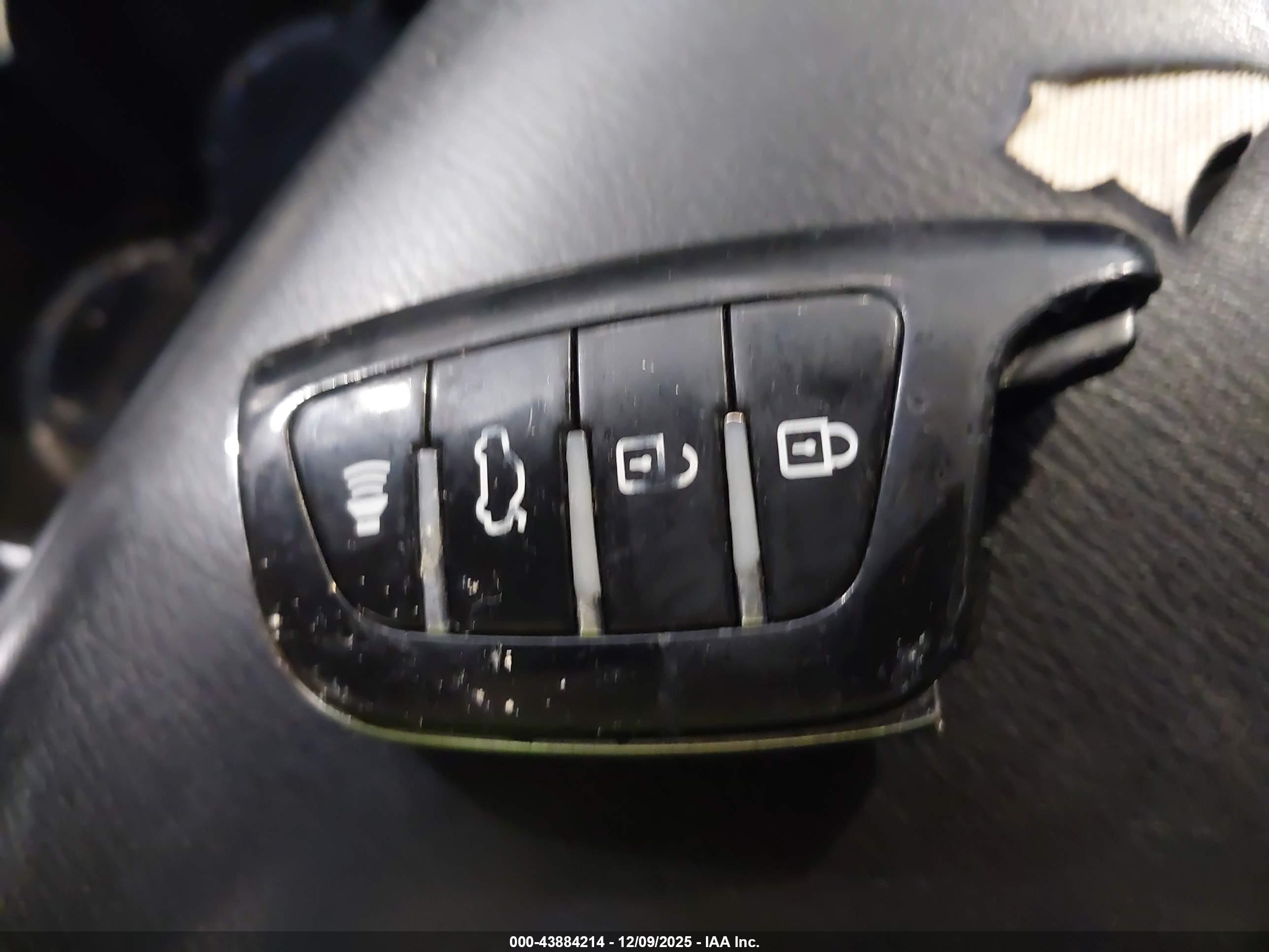 INFINITI M37X image 11