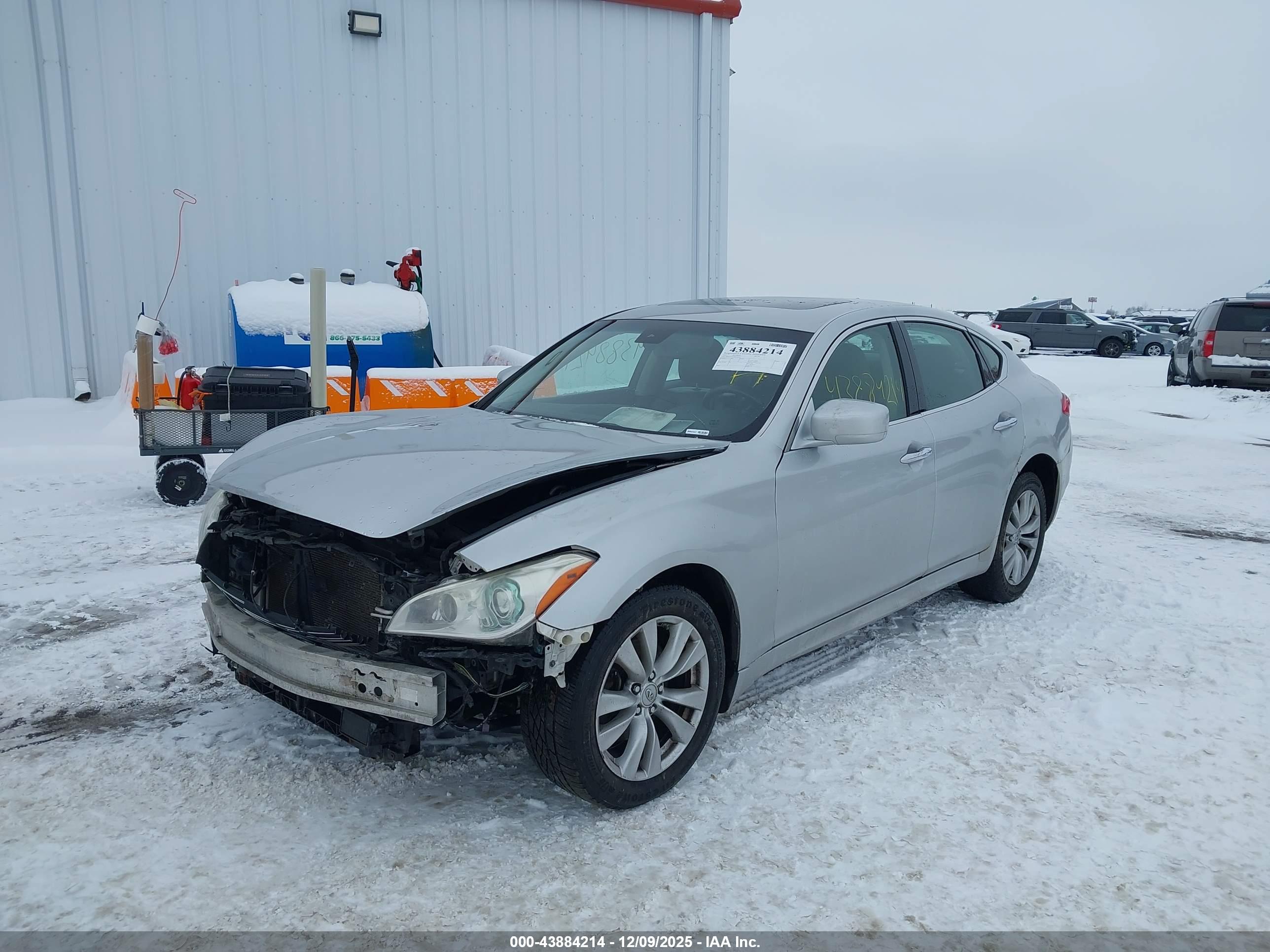 INFINITI M37X image 2