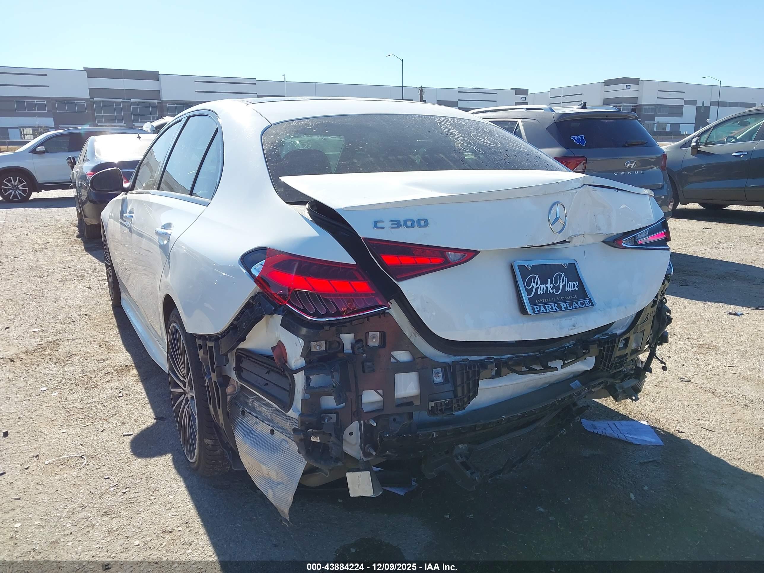 MERCEDES-BENZ C image 3