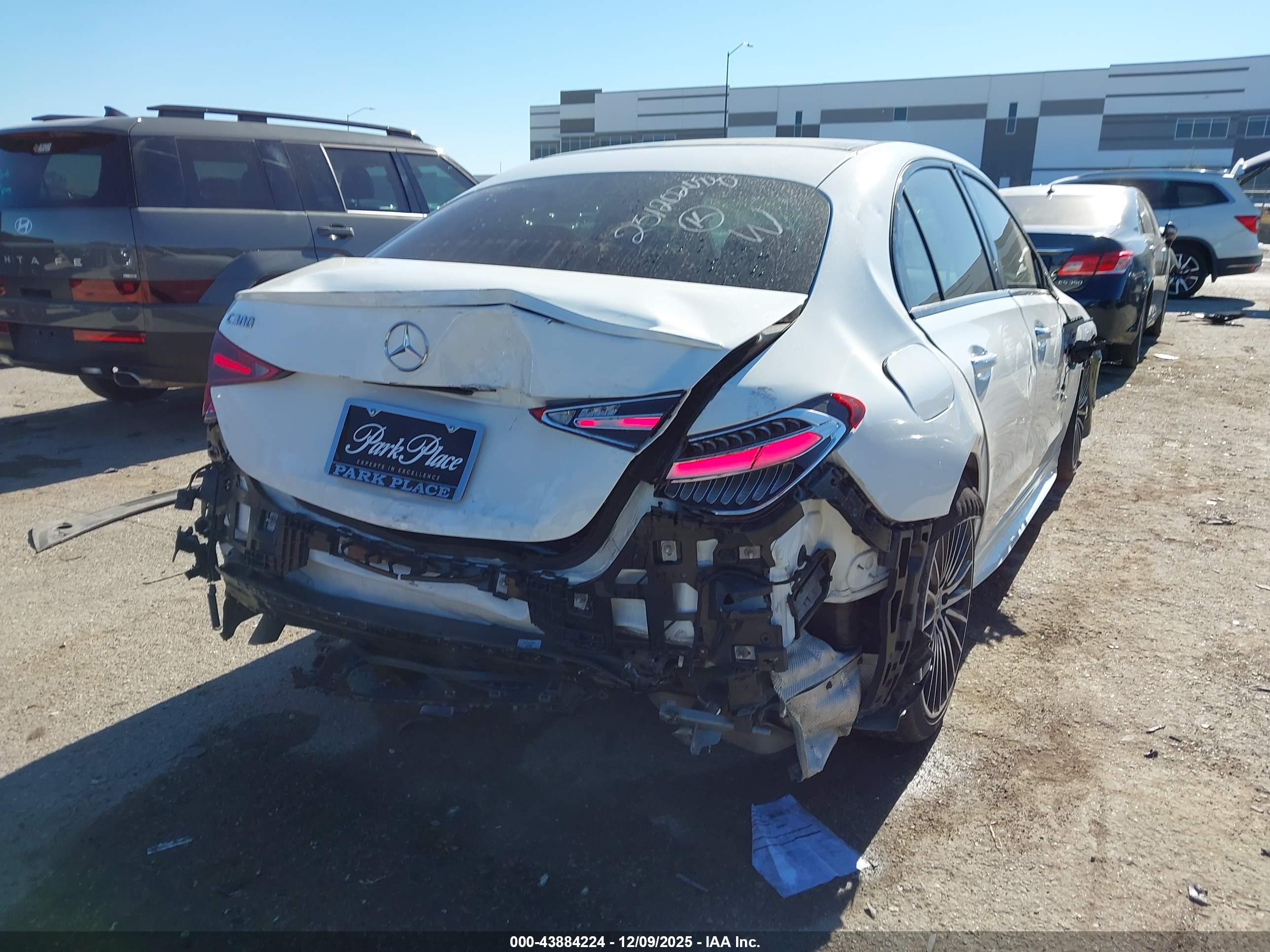 MERCEDES-BENZ C image 4