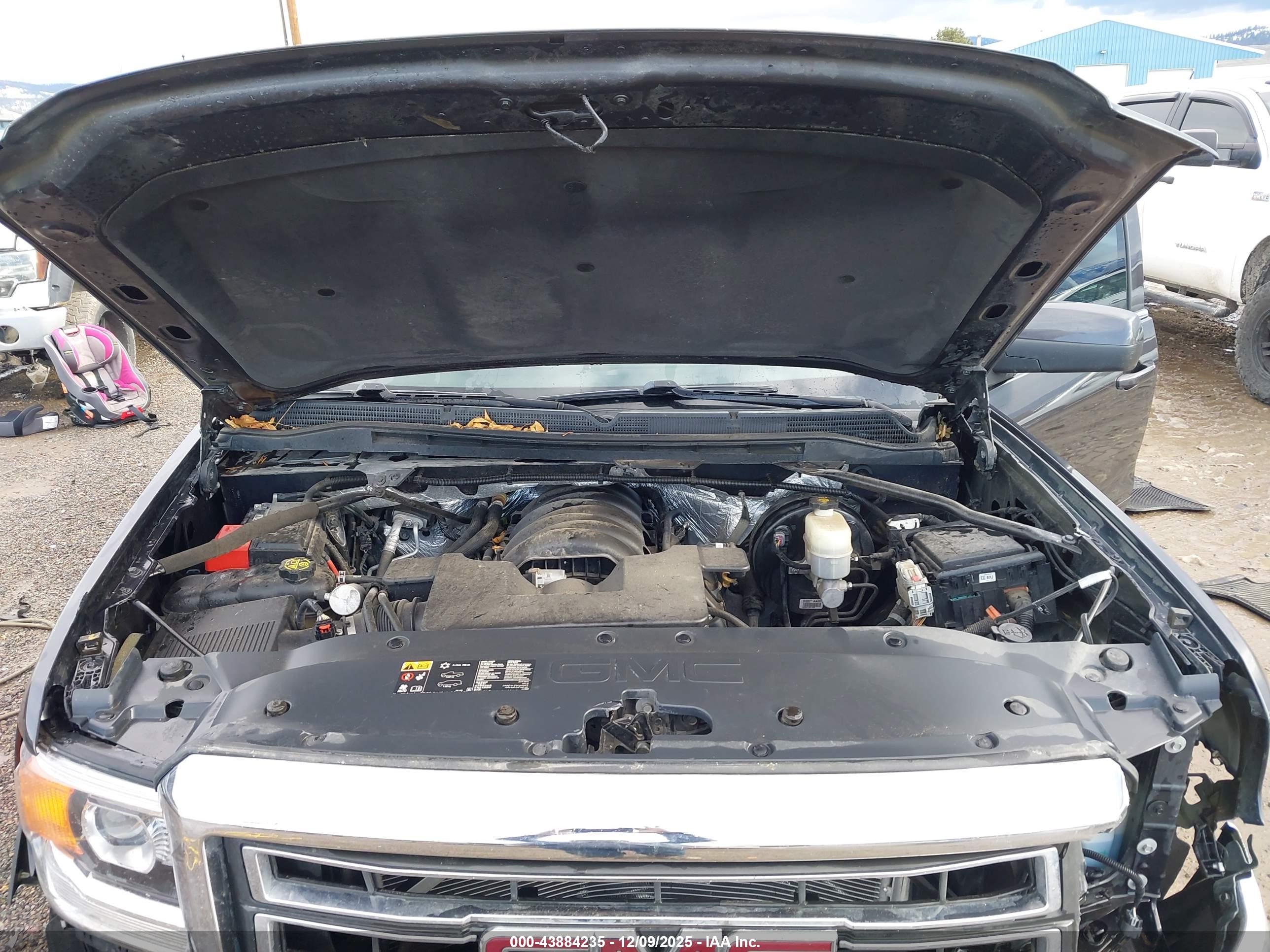 GMC SIERRA image 10