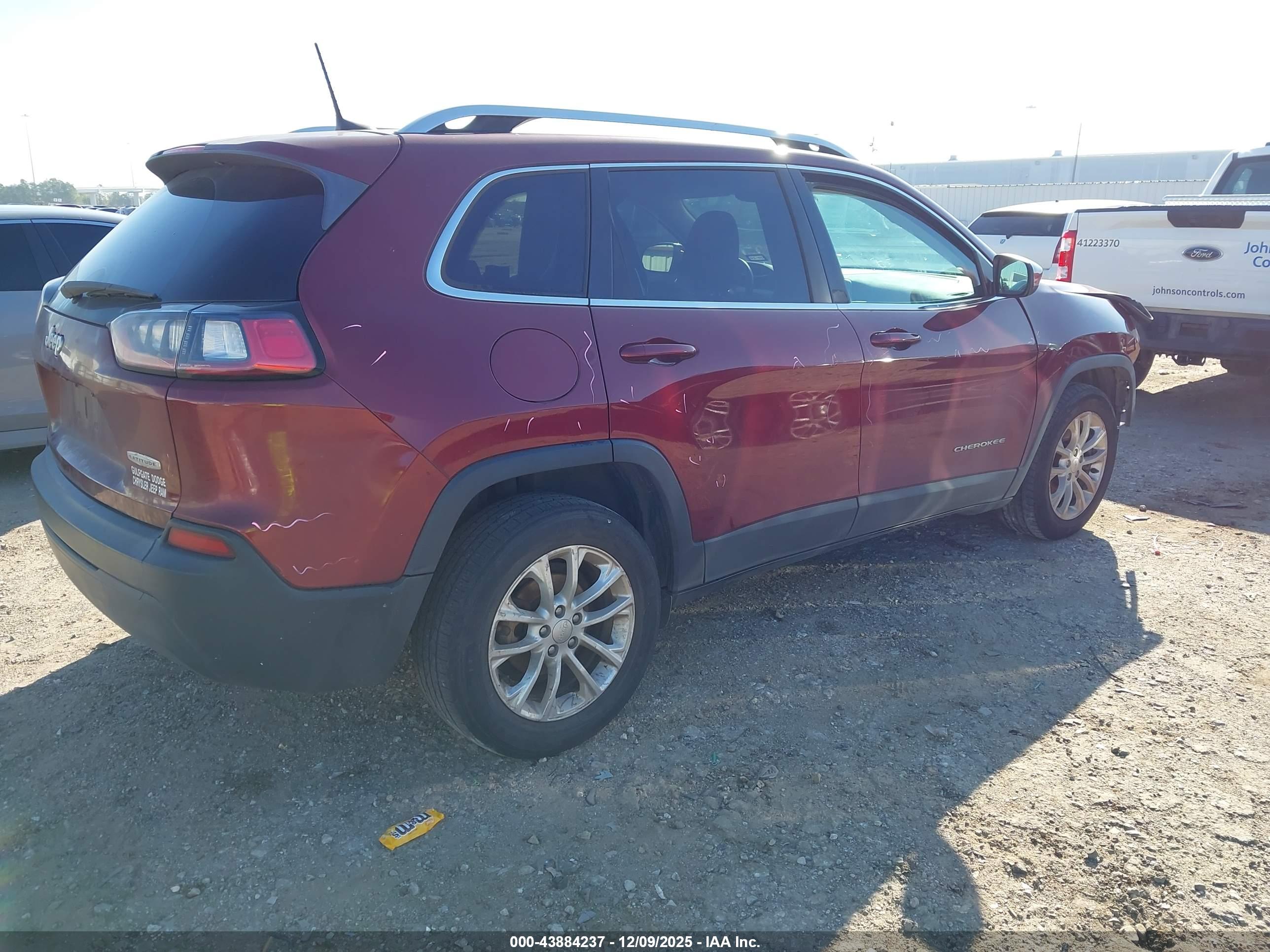 JEEP CHEROKEE image 4