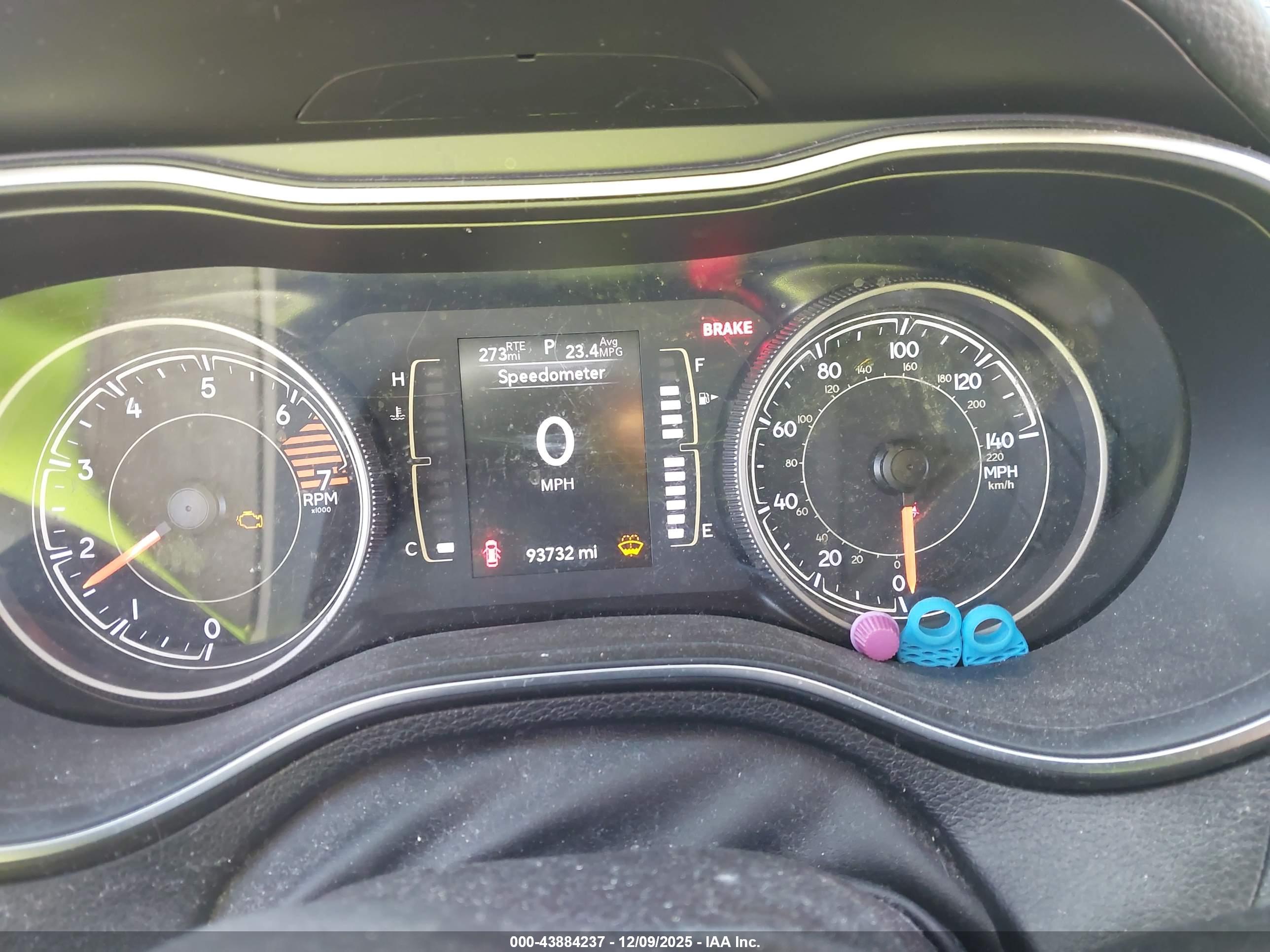 JEEP CHEROKEE image 7