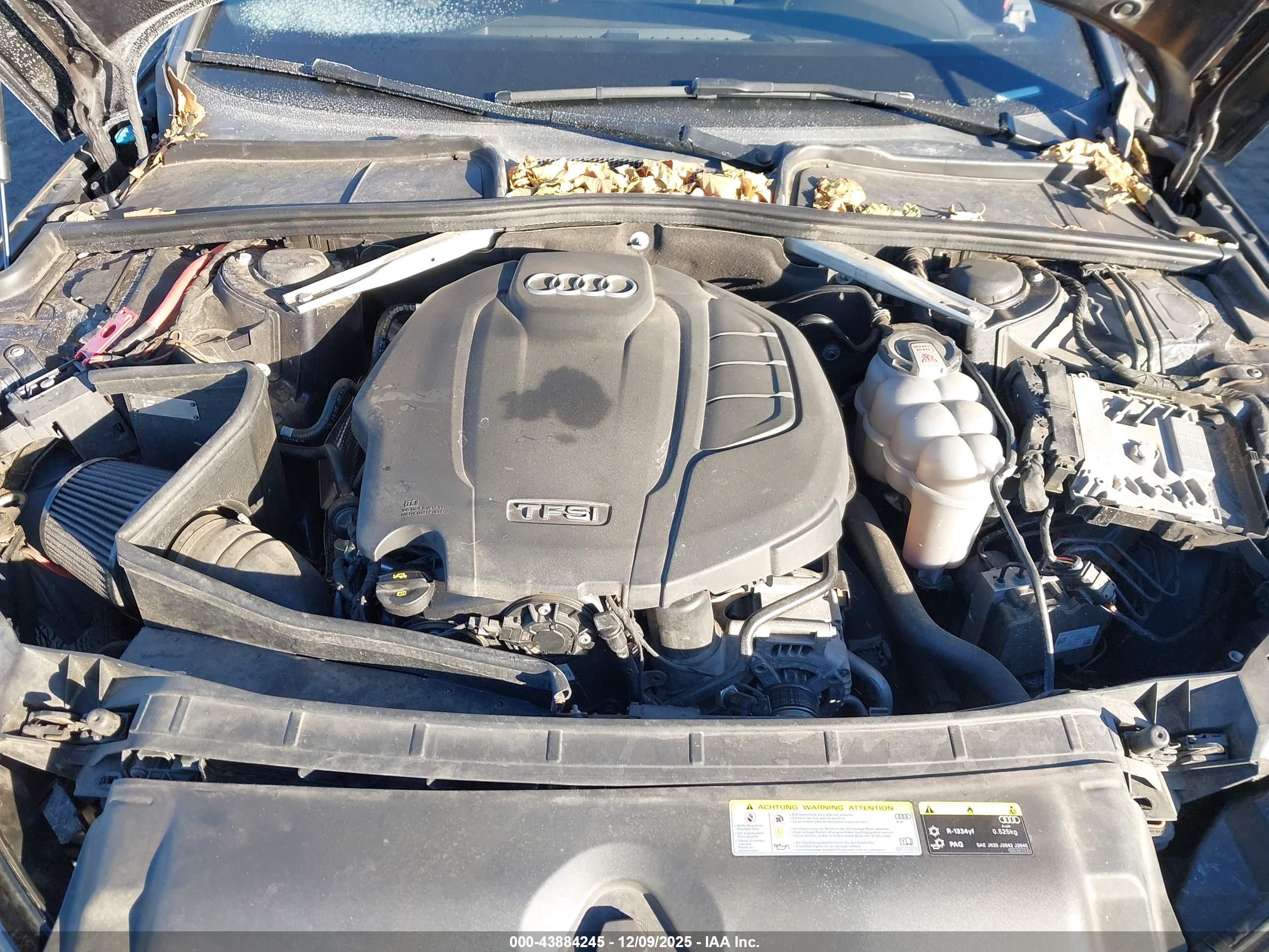 AUDI A4 image 10