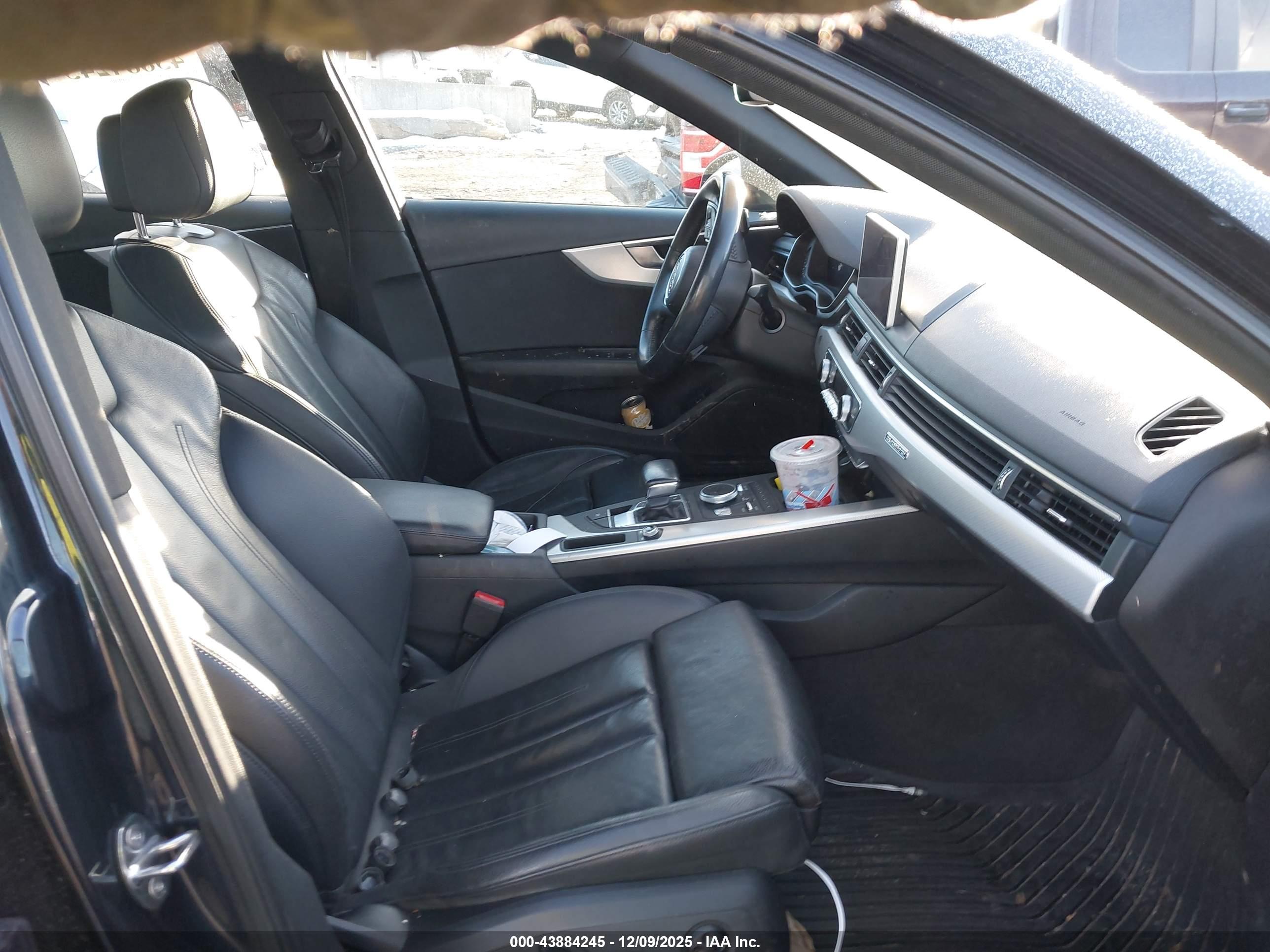 AUDI A4 image 5