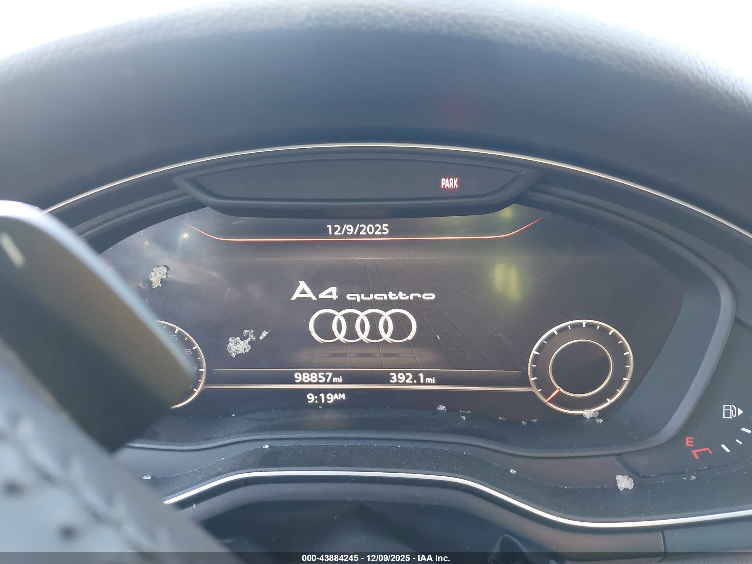 AUDI A4 image 7