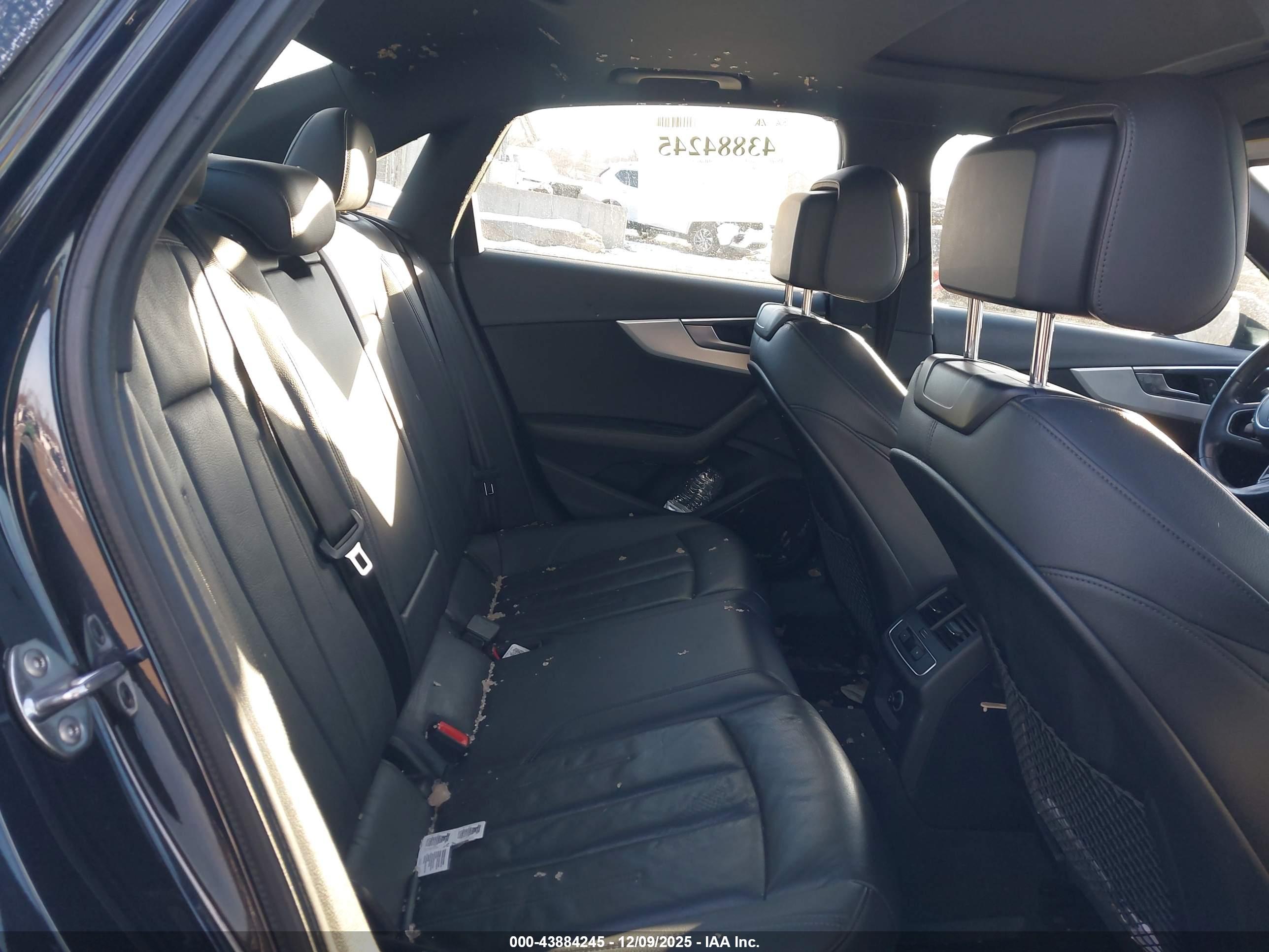 AUDI A4 image 8