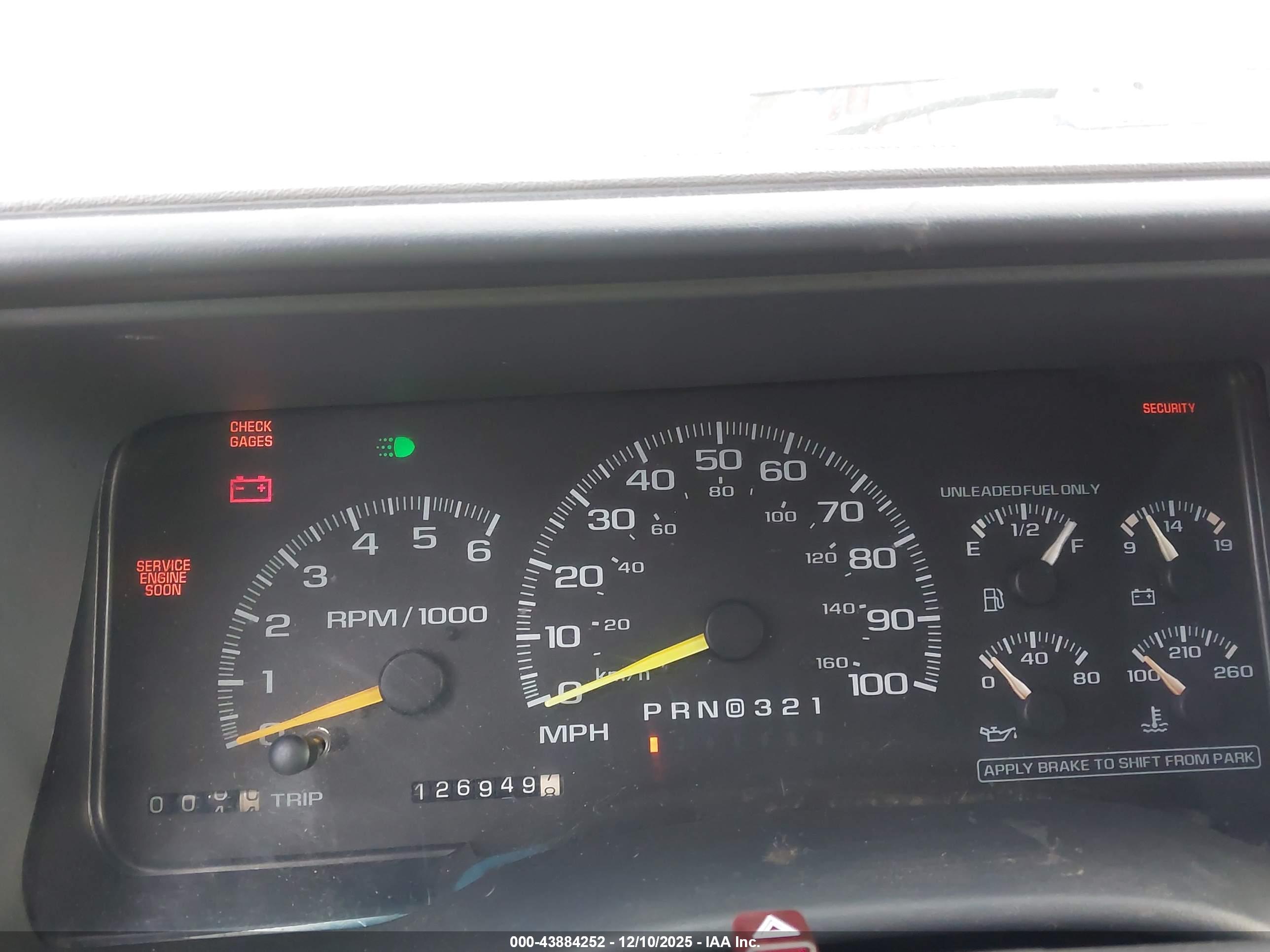 GMC YUKON image 7