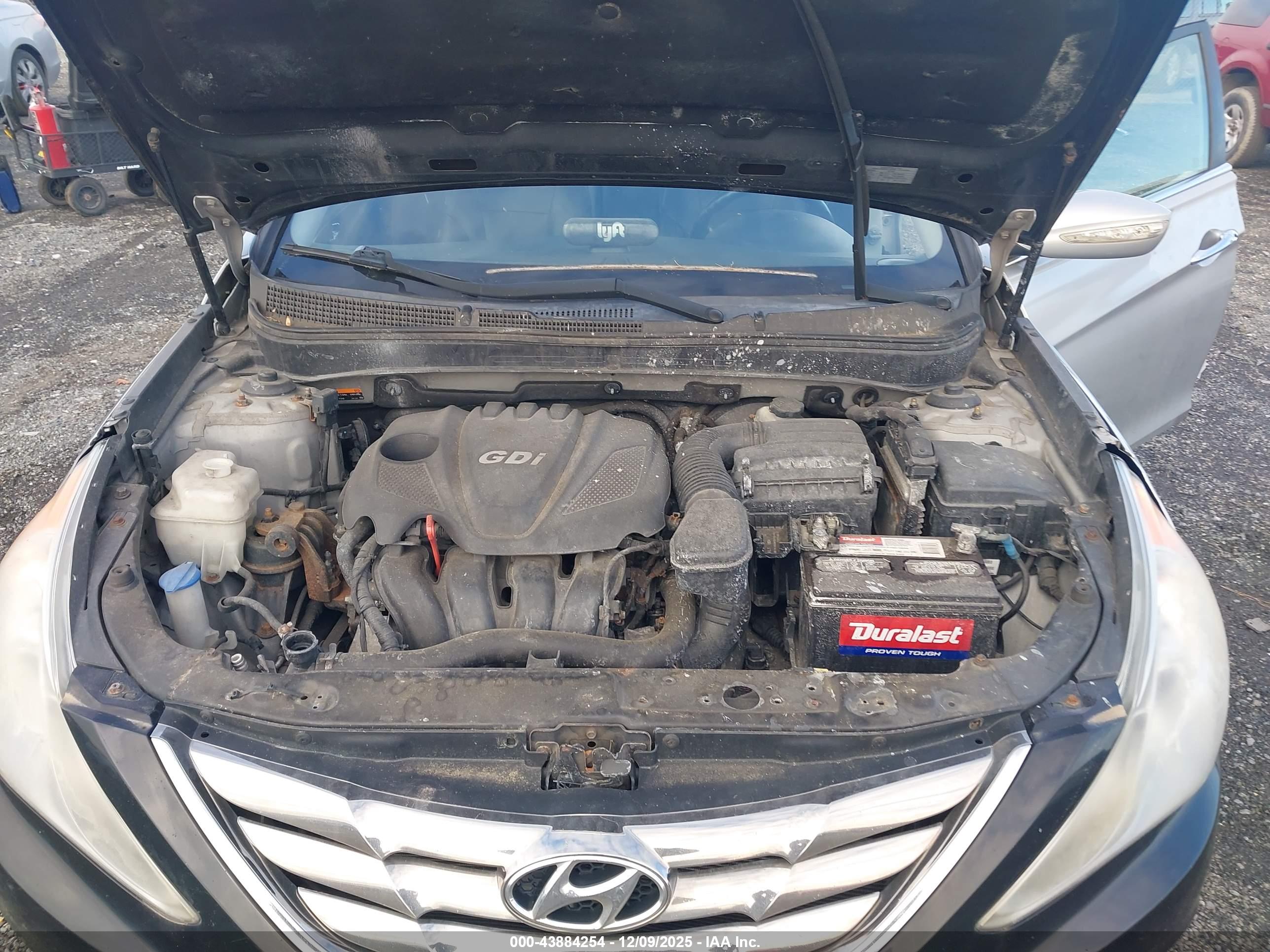 HYUNDAI SONATA image 10