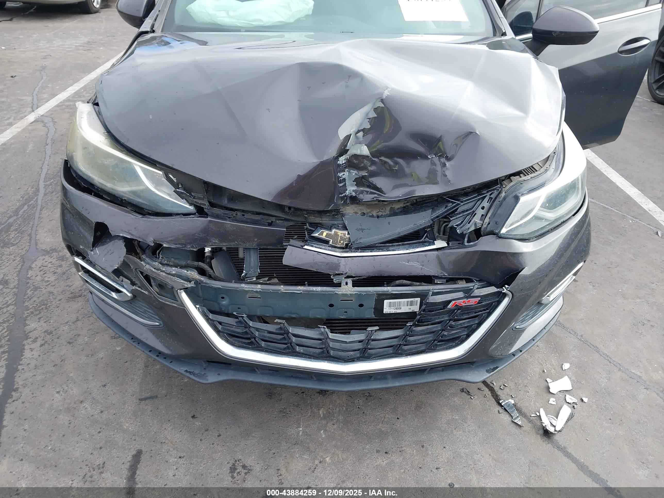 CHEVROLET CRUZE image 6