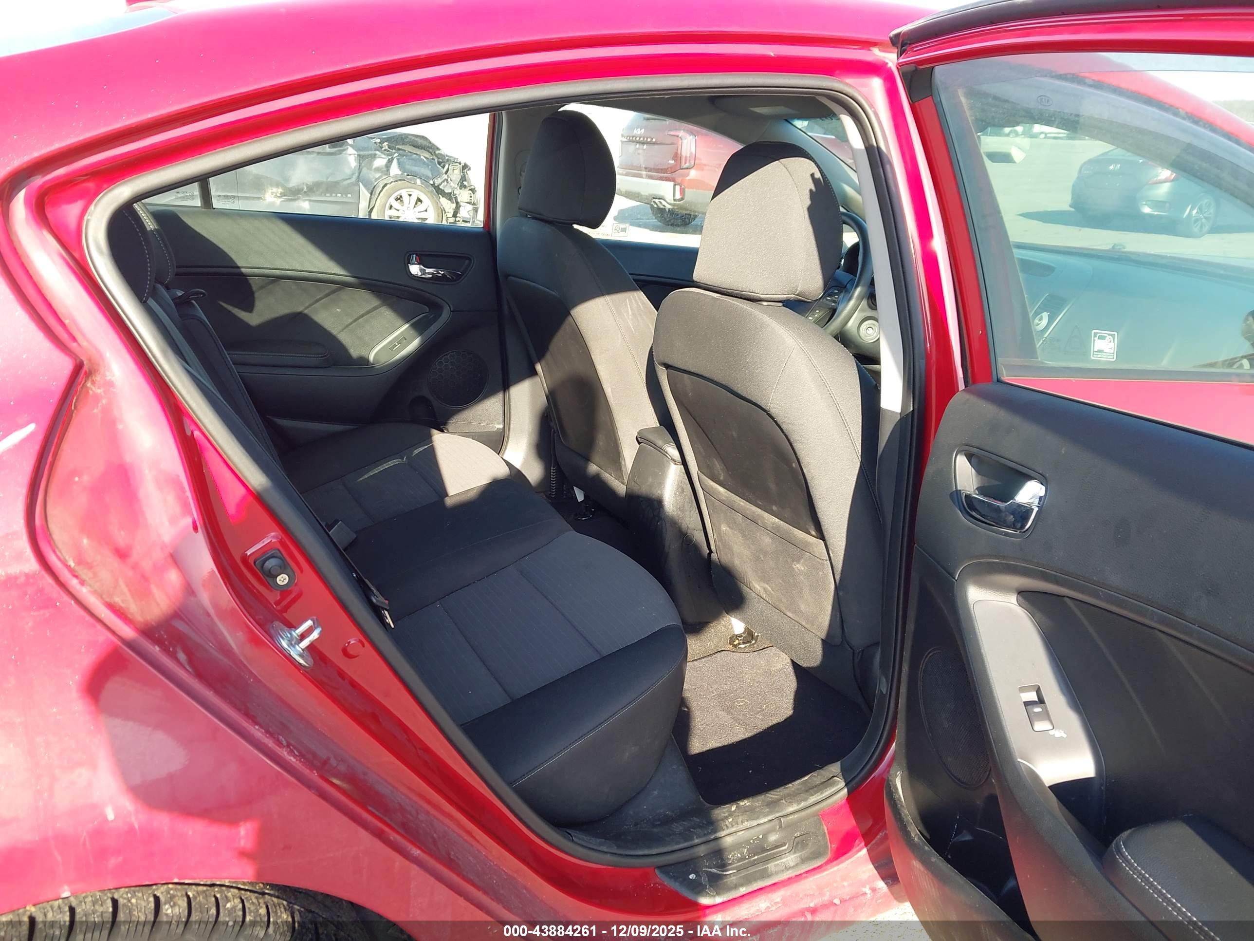 KIA FORTE image 8