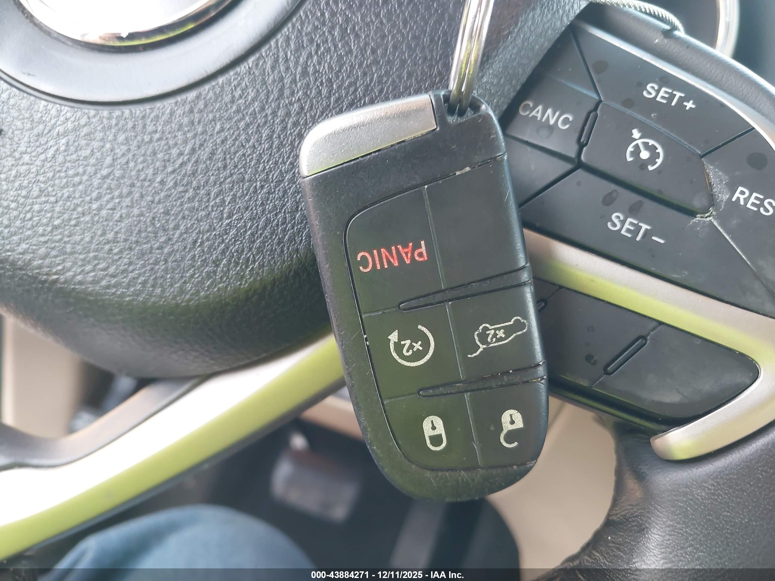 JEEP GRAND image 11