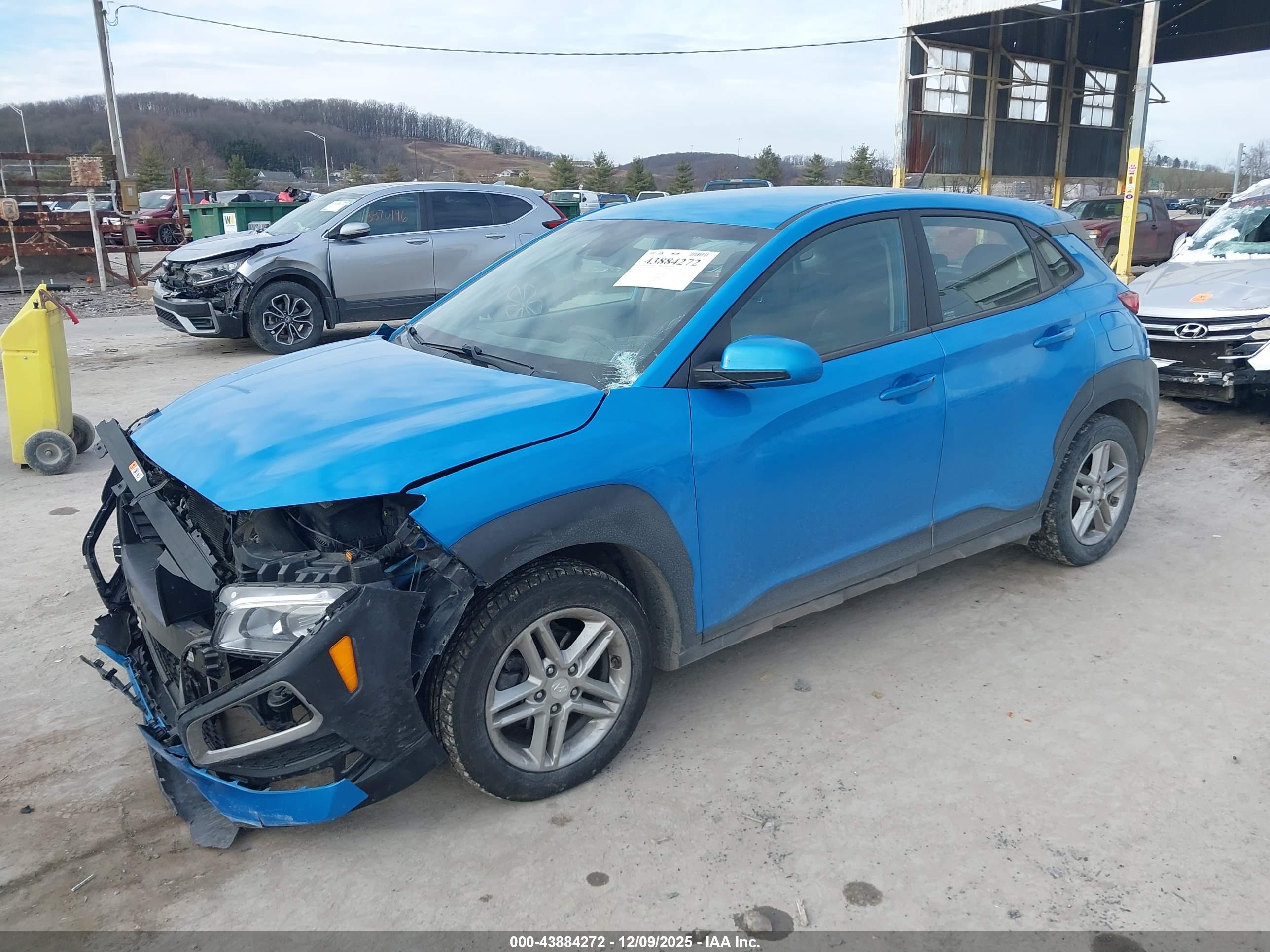 HYUNDAI KONA image 2