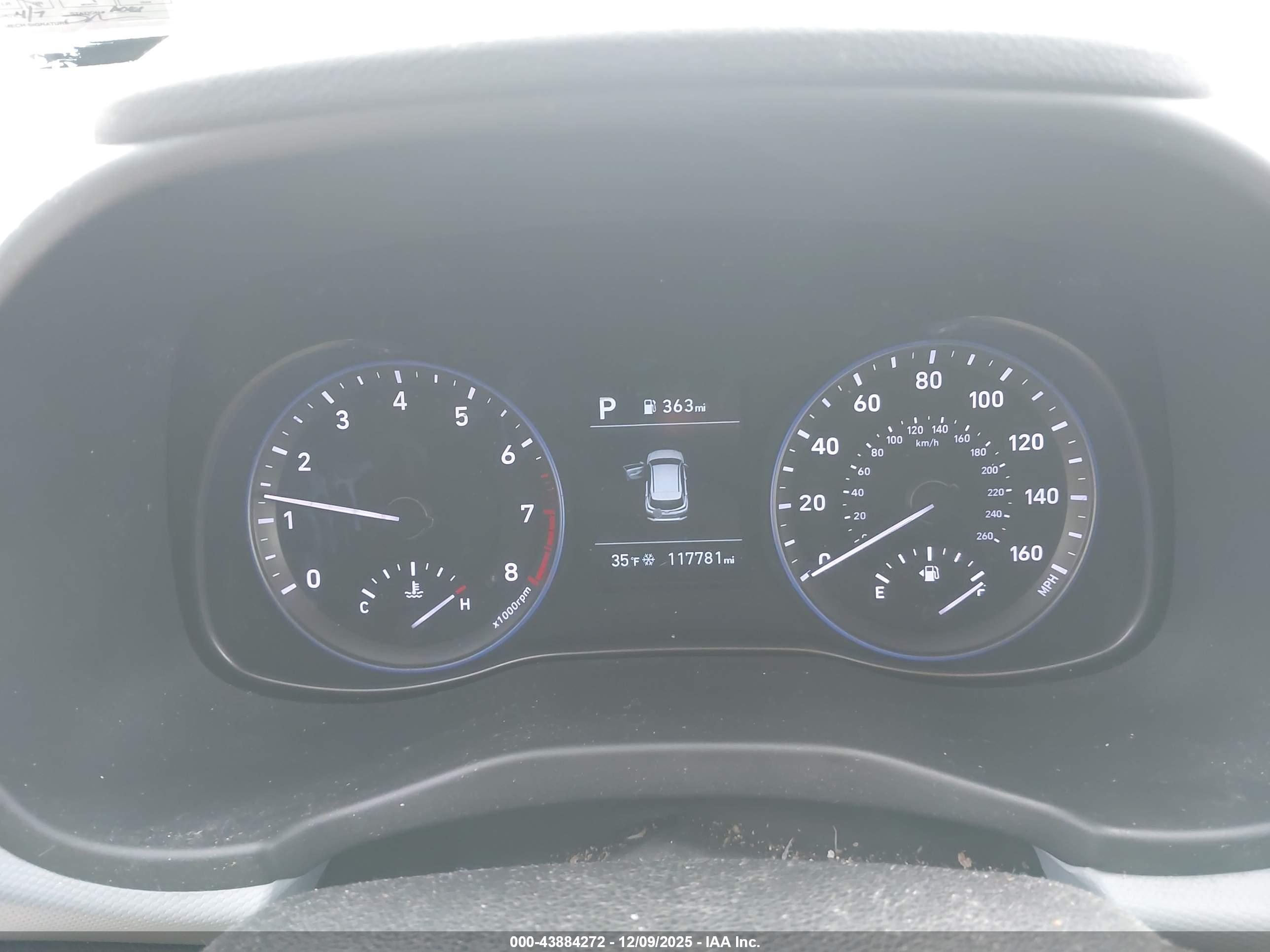 HYUNDAI KONA image 7