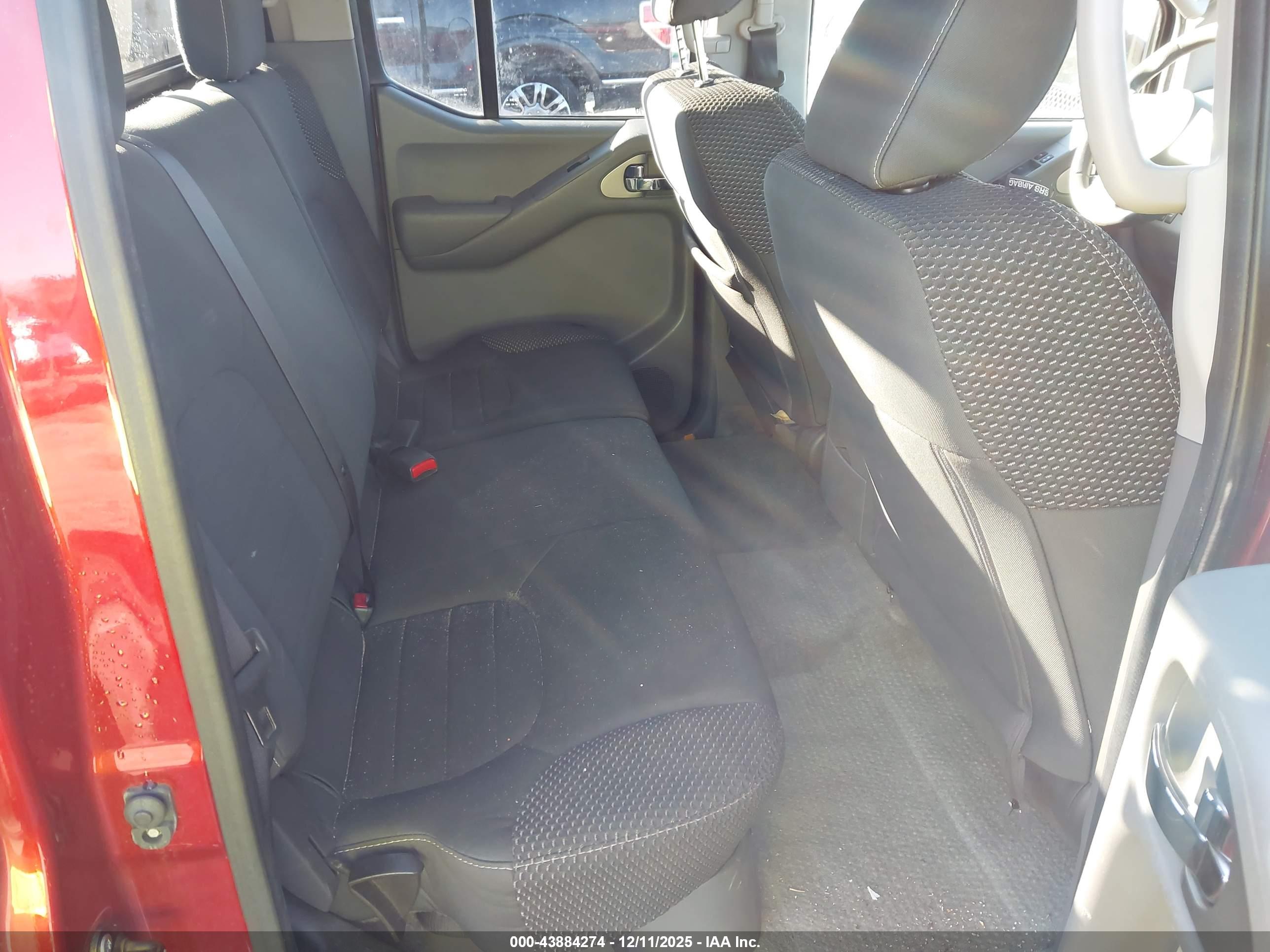 NISSAN FRONTIER image 8
